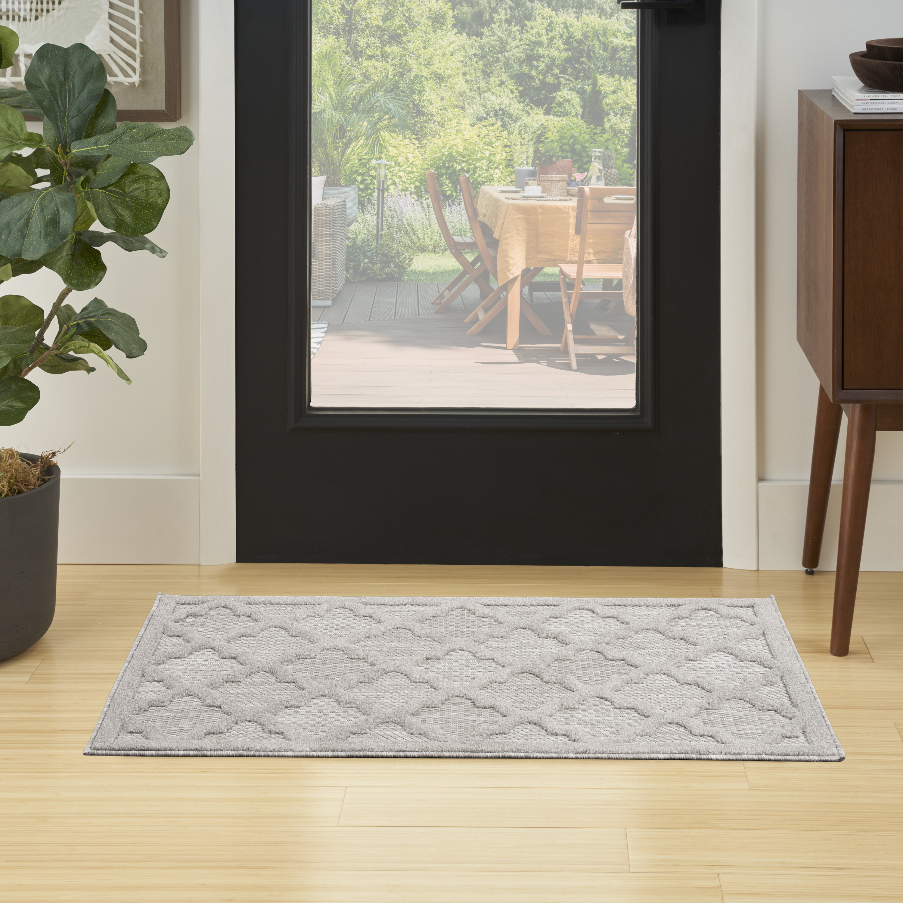 Nourison Easy Care 2' x 4' Silver Grey Modern Rug