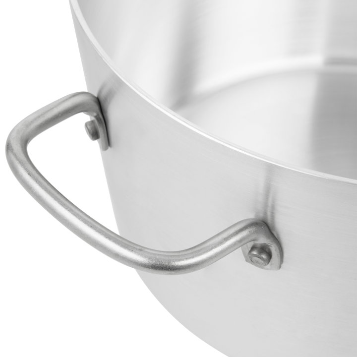 7-quart Wear-Ever® tapered aluminum saucepan in natural finish with plated TriVent™ handle