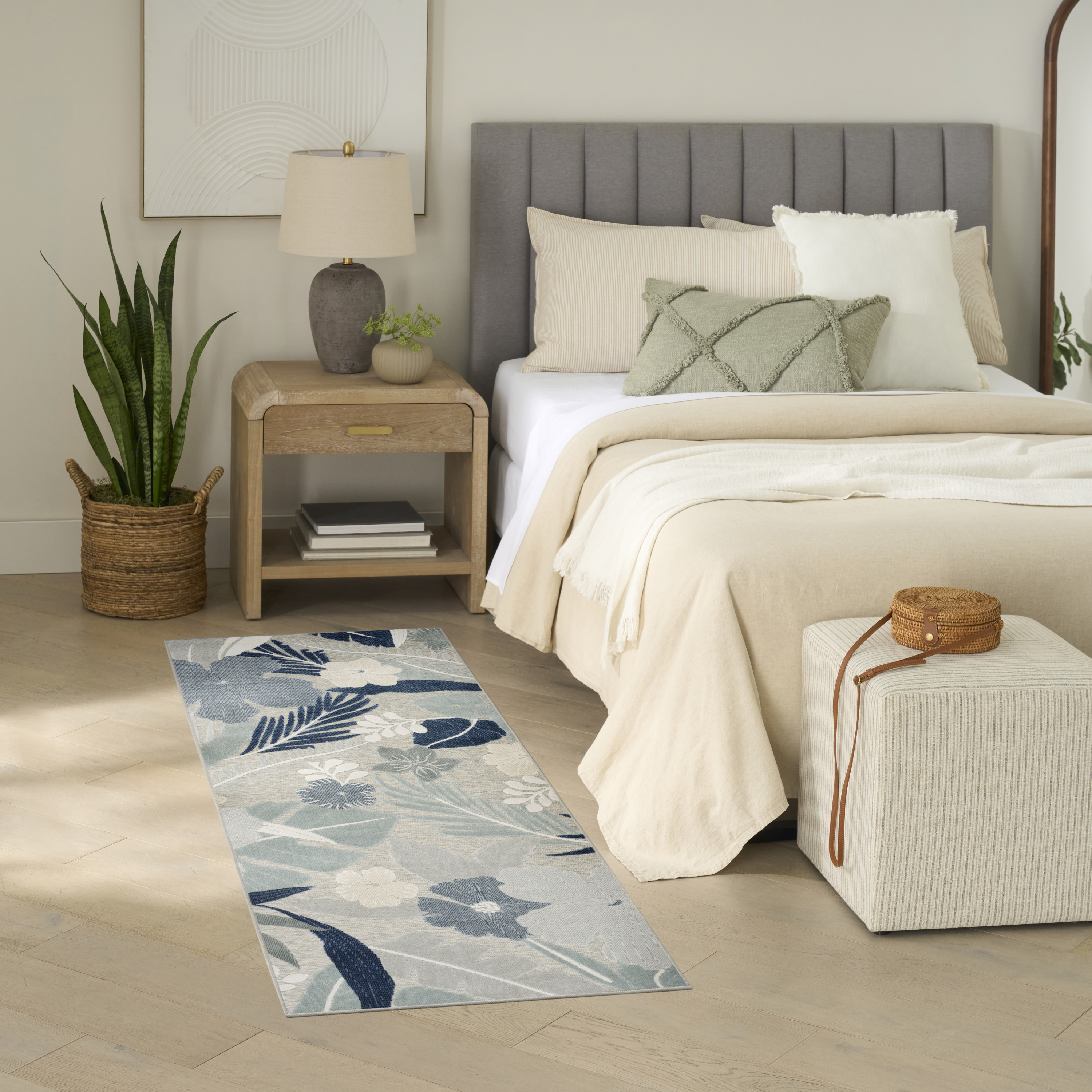 Nourison Suncoast 2' x 6' Grey Navy Tropical Rug