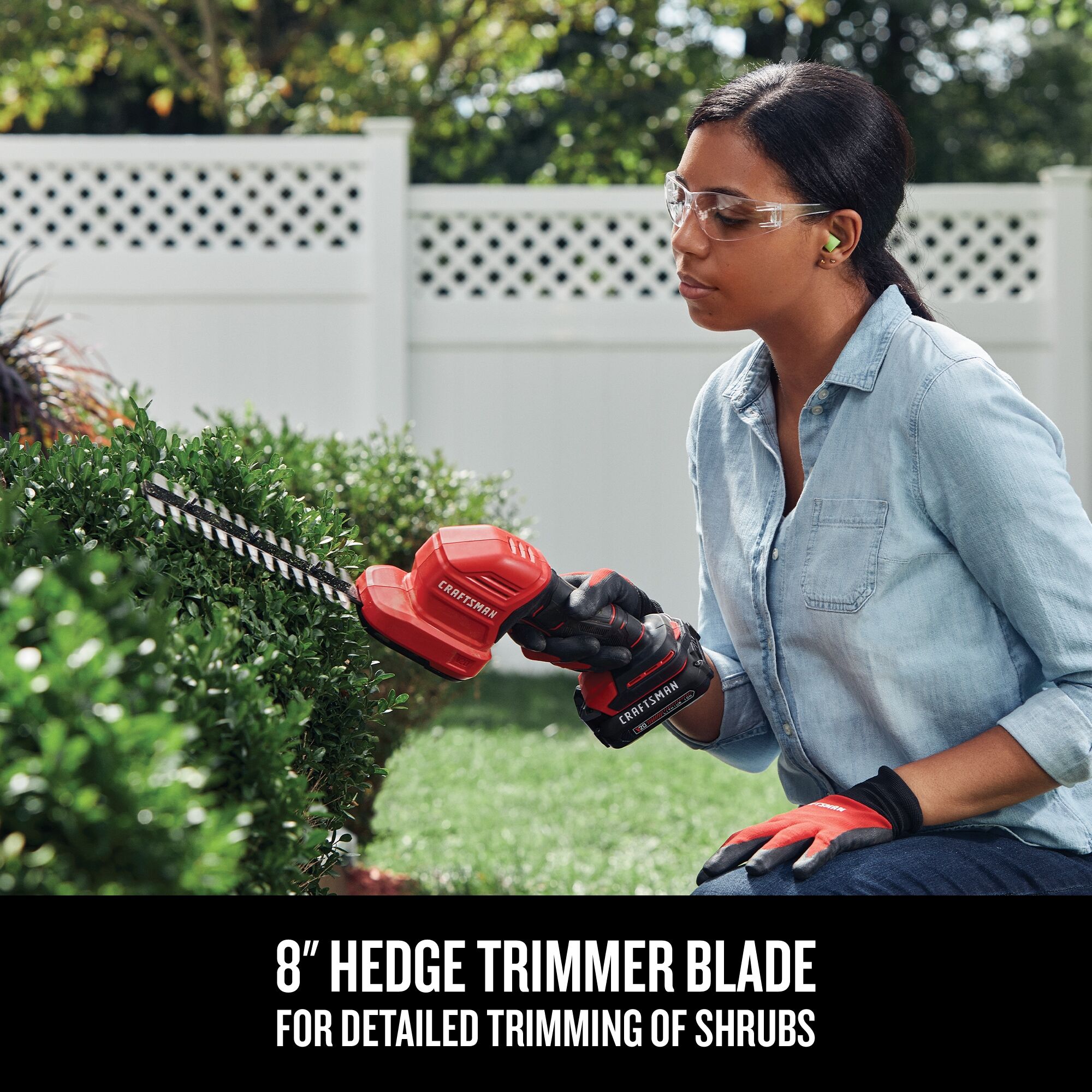 Graphic of CRAFTSMAN Hedge Trimmers highlighting product features