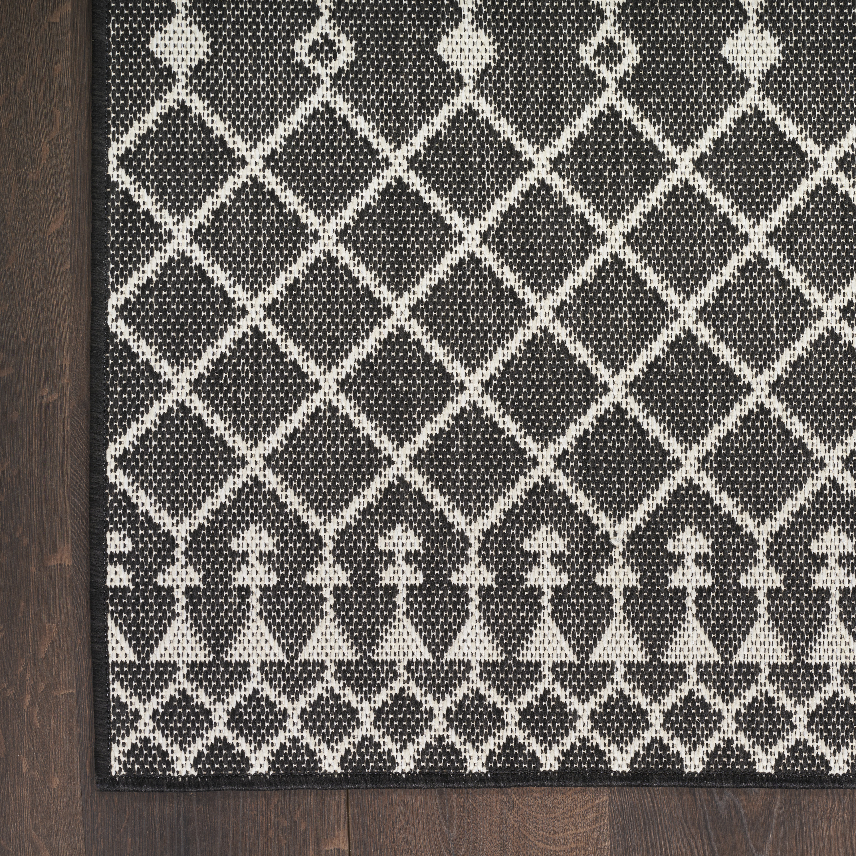 Nourison Positano 6' x 9' Black Modern Rug