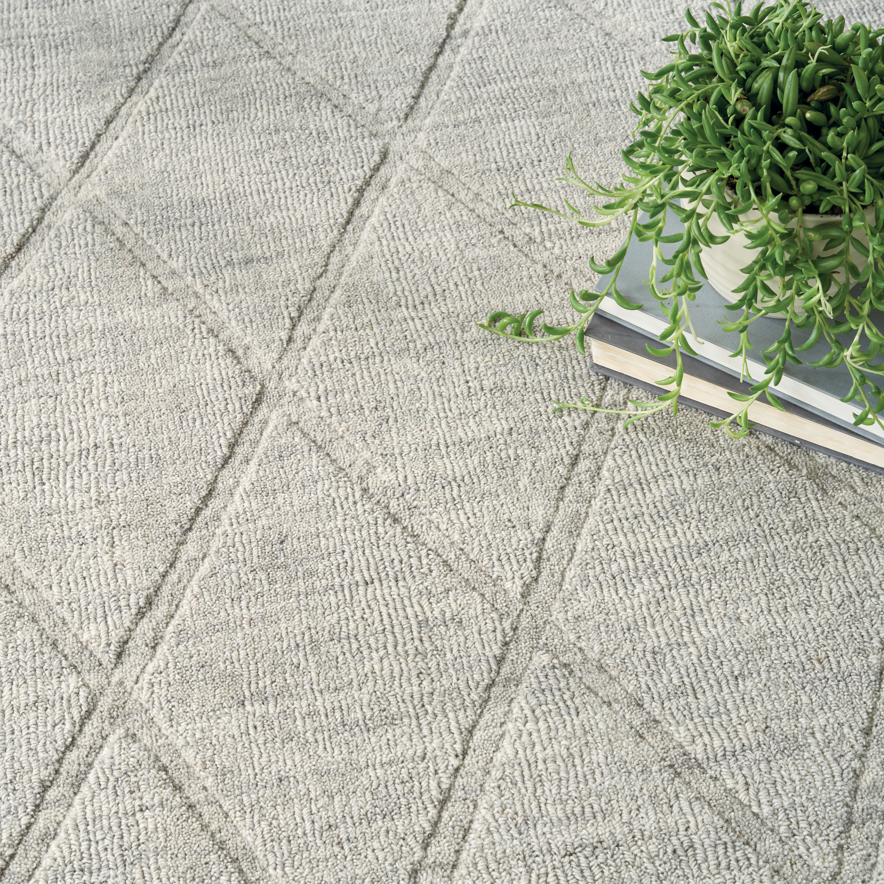 Nourison Wool Haven 3'9" x 5'9" Grey Modern Indoor Rug