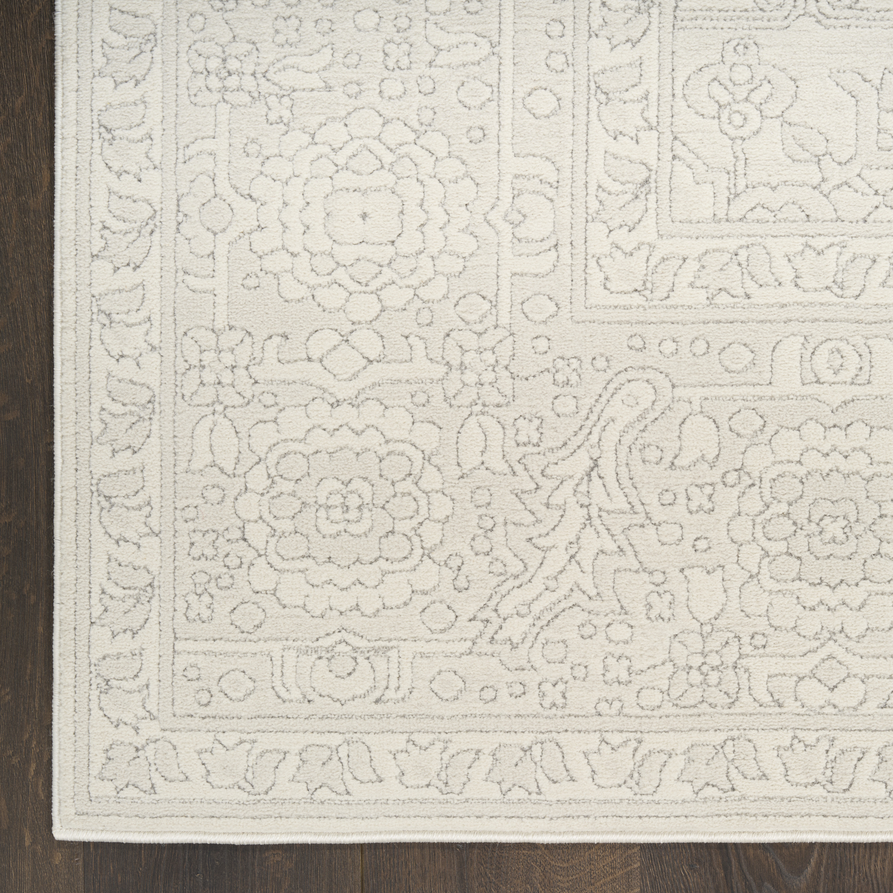 Nourison Grace 7'10" x 9'10" Ivory Light Grey Vintage Indoor Rug