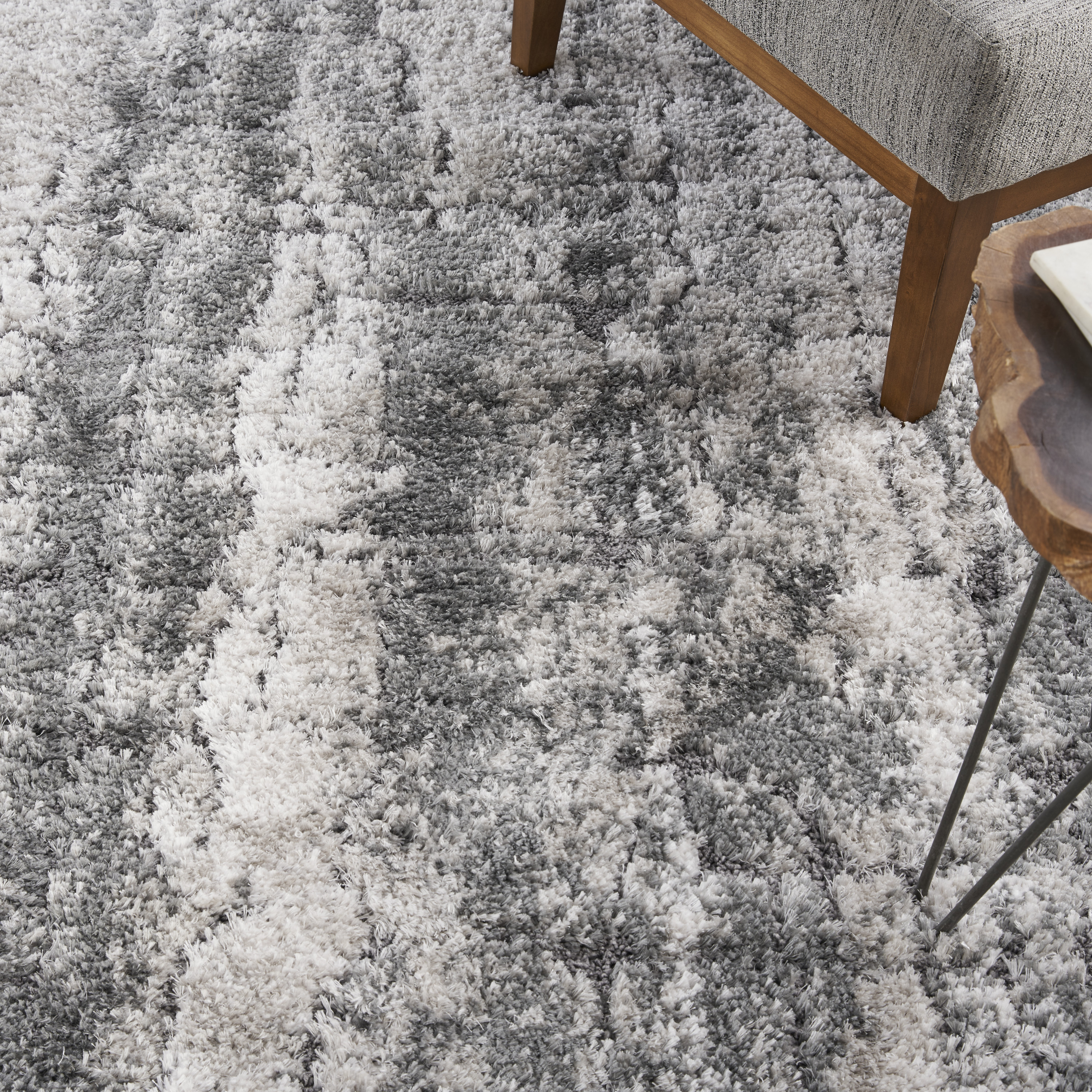 Nourison Dreamy Shag 7'10" x 9'10" Ivory Charcoal Shag Indoor Rug