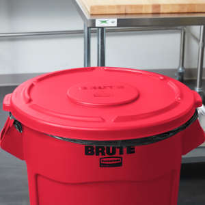 Rubbermaid Commercial, BRUTE, Self-Draining, Round, Resin, 55 gal, Resin, Red, Receptacle Lid
