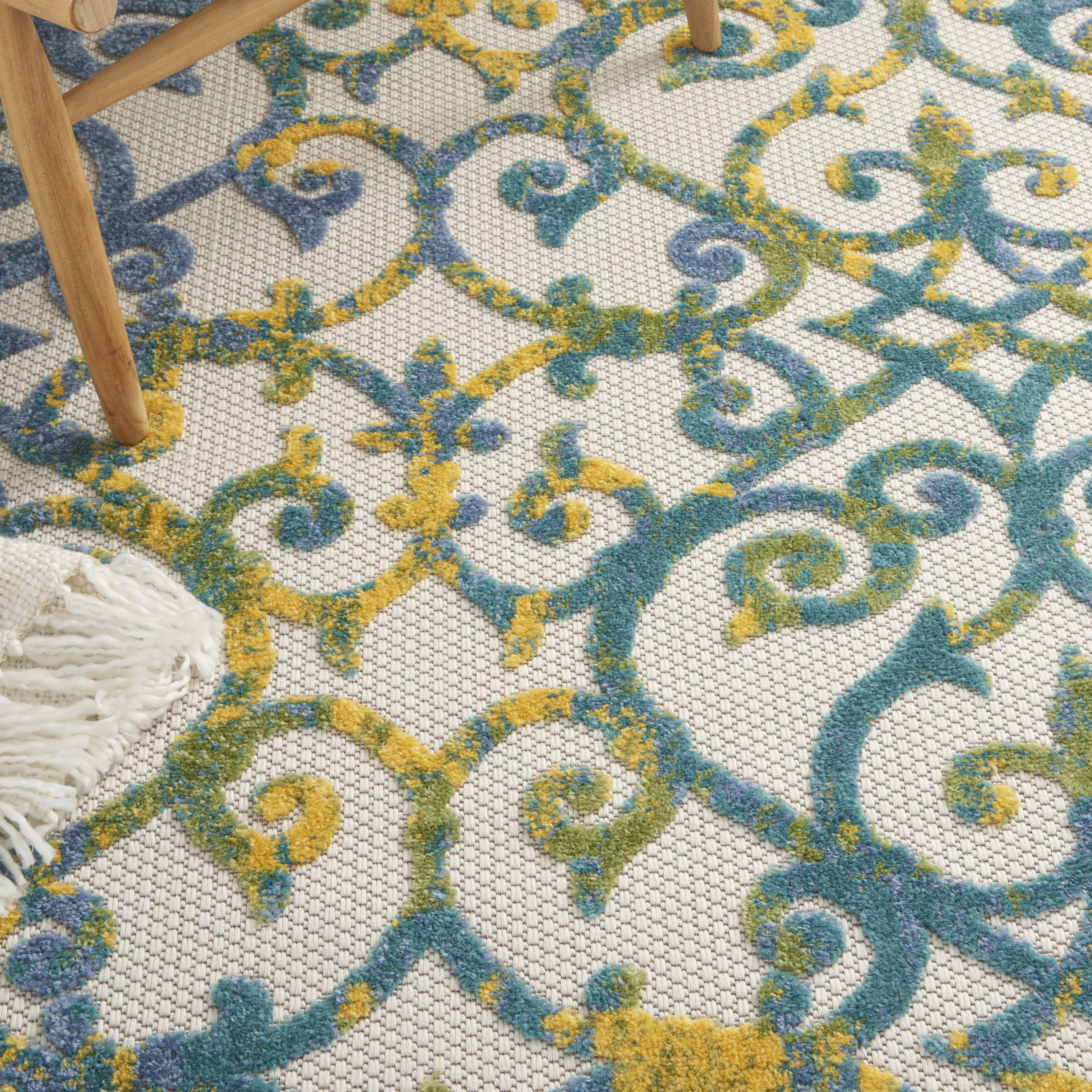Nourison Aloha 7'10" x Round Ivory Blue Contemporary Rug