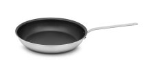 14-inch Wear-Ever® aluminum fry pan with CeramiGuard® II nonstick coating and plated handle