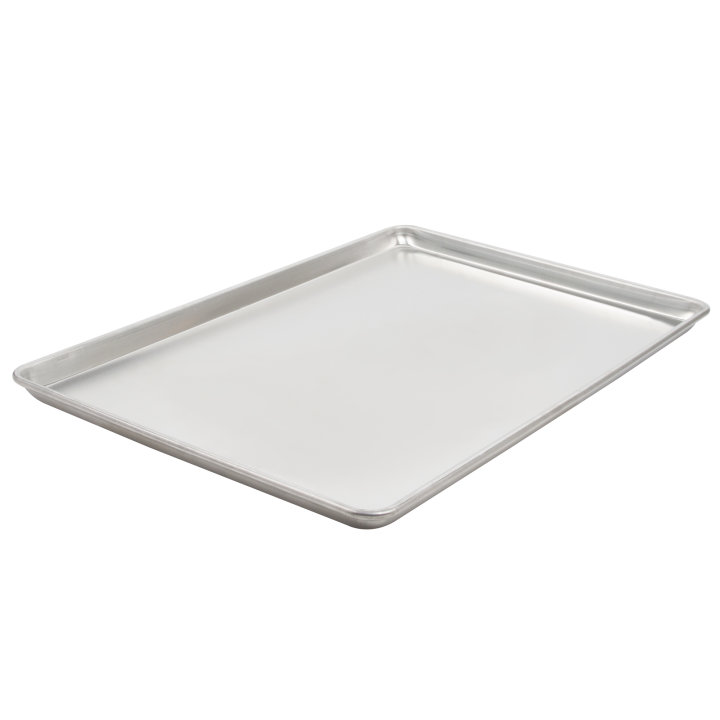 Full-size Wear-Ever® heavy-duty aluminum sheet pan with natural finish