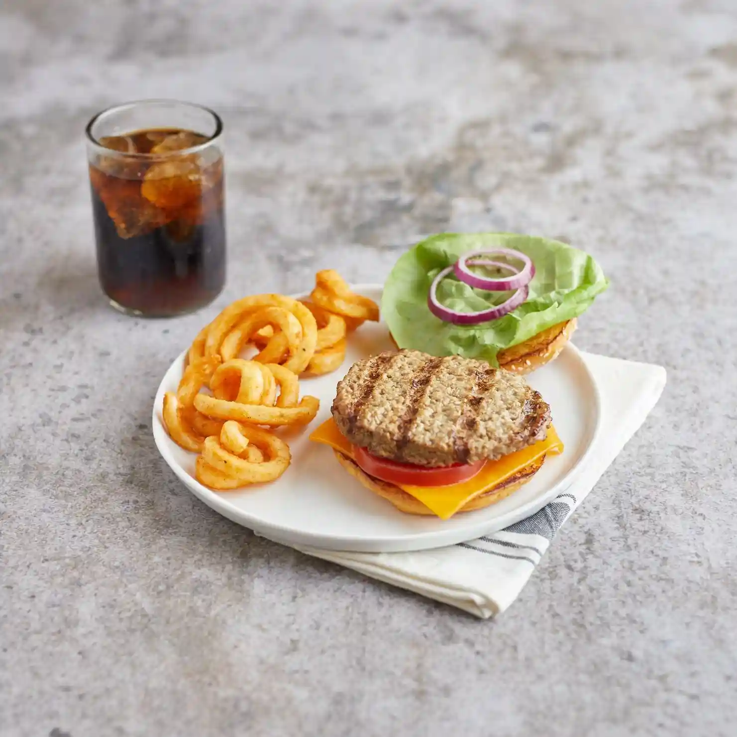 AdvancePierre™ Fully Cooked Flamebroiled Beef Steak Burgers_image_2