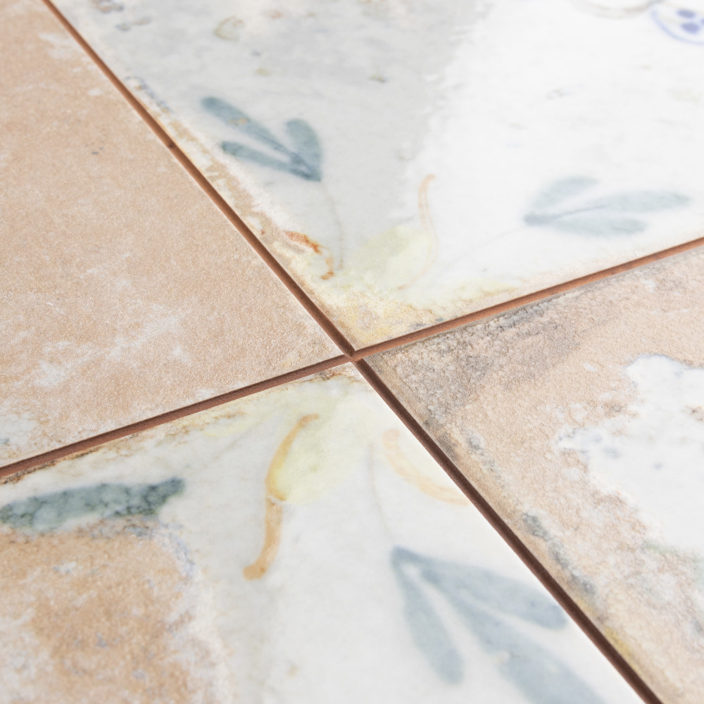 Kings Luxe Heritage Ornate 17-5/8 in. x 17-5/8 in. Ceramic Floor and Wall Tile