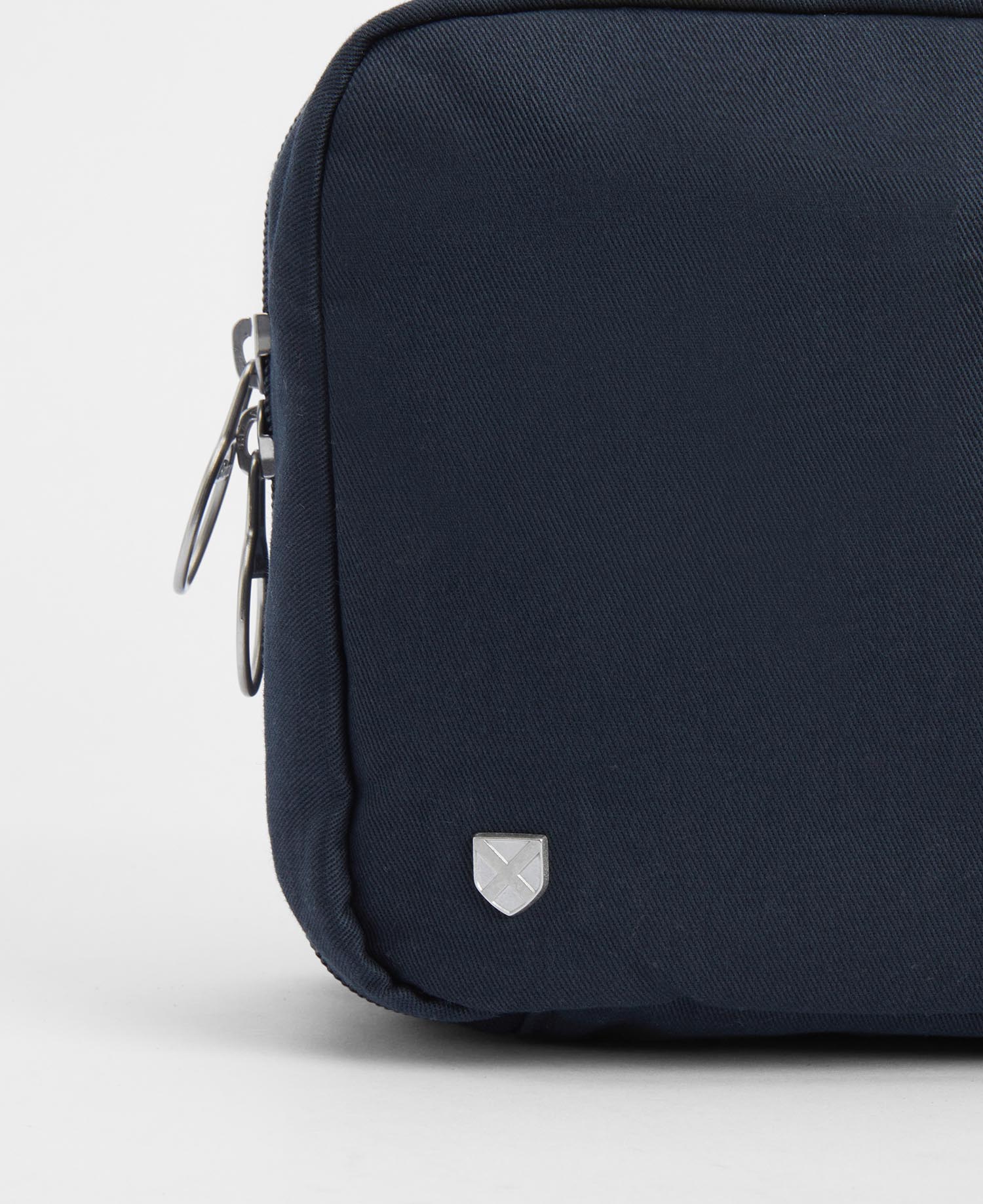 Cascade Washbag image number 2