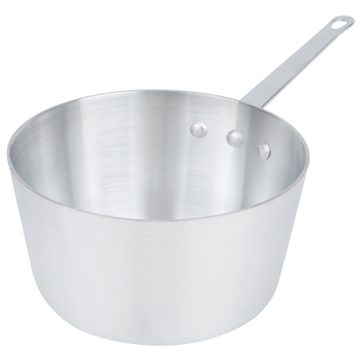 4 ½-quart Arkadia™ aluminum saucepan in natural finish