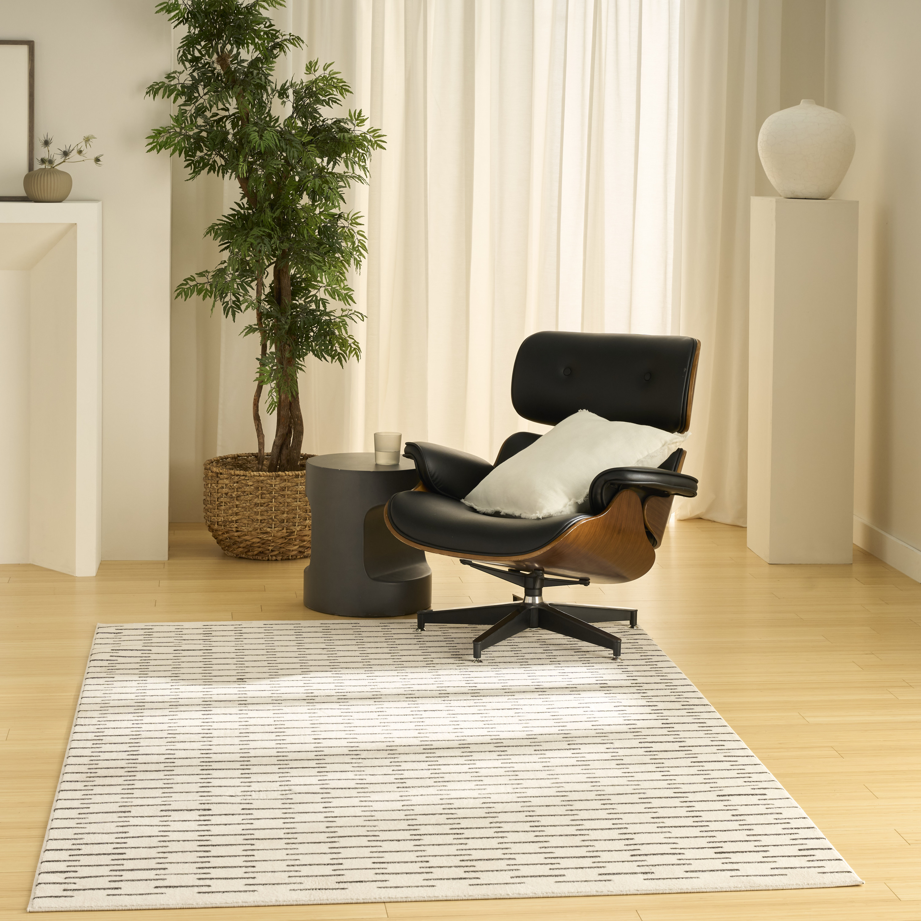 Nourison Nordic 5' x 7' Ivory Black Scandinavian Indoor Rug