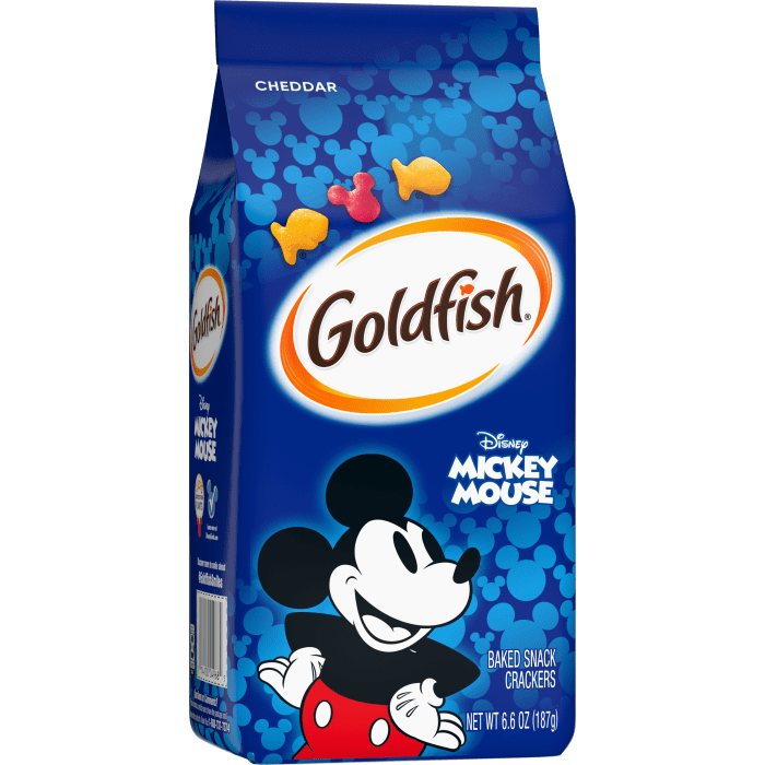 Goldfish® Disney Mickey Mouse Cheddar Crackers, 6.6 oz, bag - Left Angle Image