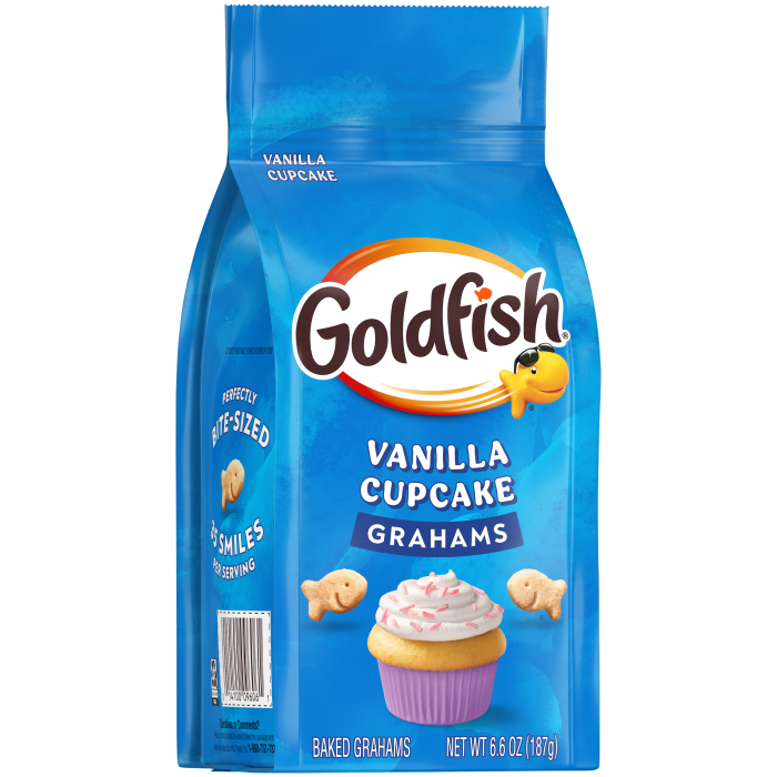 Goldfish® Grahams Vanilla Cupcake Baked Grahams, 6.6 oz, bag - Left Angle Image