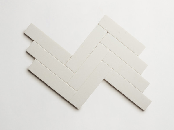 lapidary: girata | cigar | thassos | tumbled 