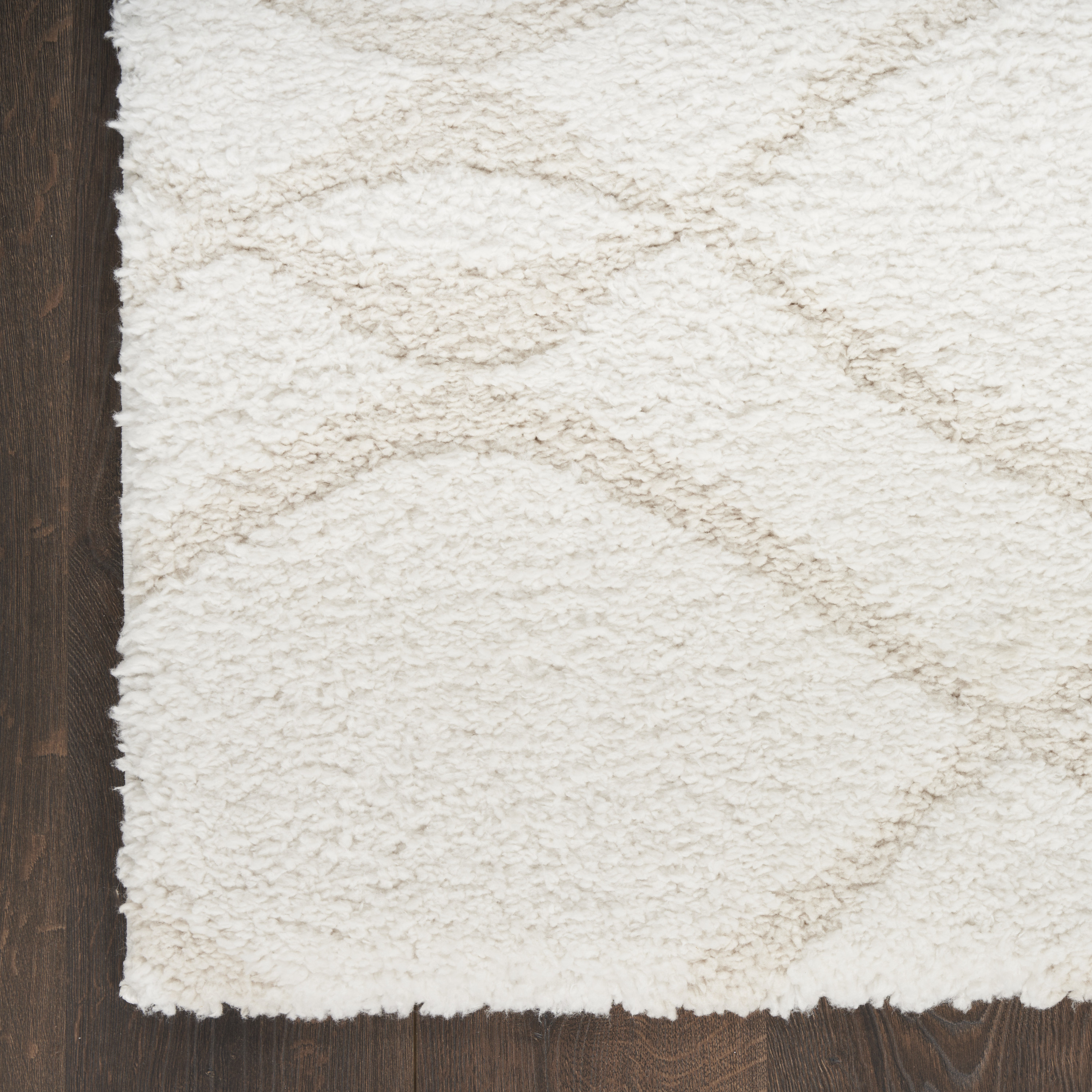 Nourison Modern Shag 5'3" x 7' Ivory Beige Modern Indoor Rug
