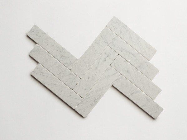 lapidary: girata | cigar | carrara | tumbled 