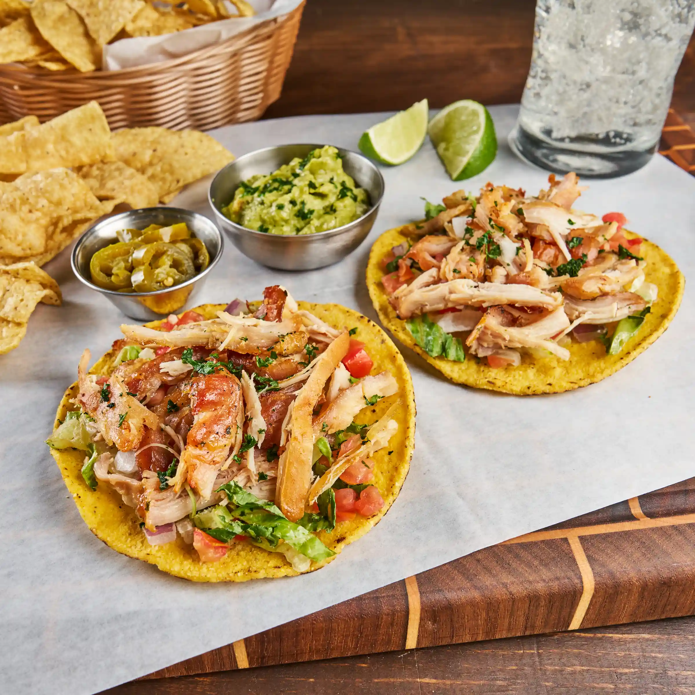 Tyson® Pitmaster All Natural* Fully Cooked Naturally Smoked Chicken Thigh Pieces https://images.salsify.com/image/upload/s--r4Tk7YB8--/q_25/vioqi3tyjds2wqz5baha.webp