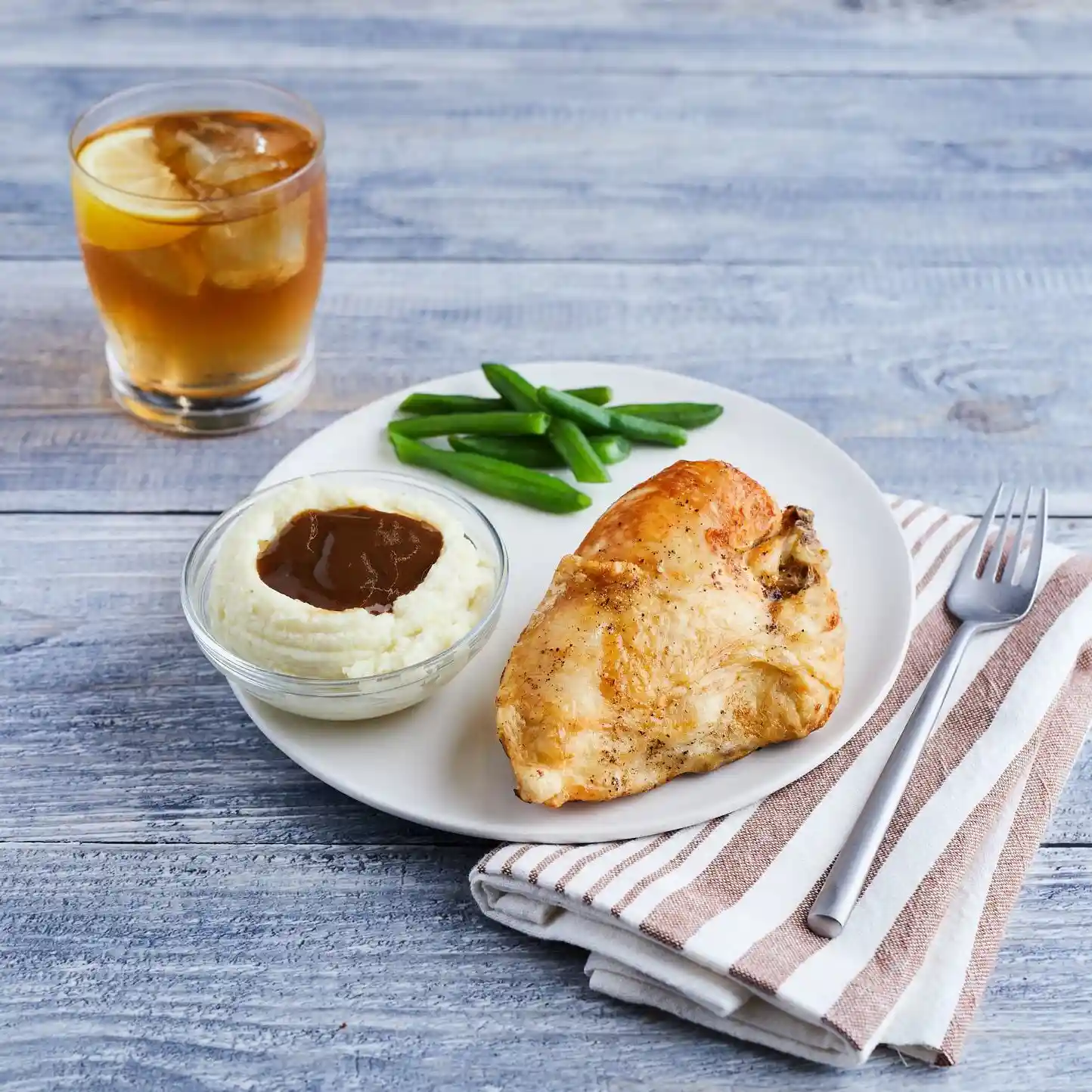 Tyson® All Natural* IF Unbreaded Chicken Split Breasts with Ribs and Back https://images.salsify.com/image/upload/s--PK8ERwH7--/q_25/zfuete9rbfgqilohr9rk.webp