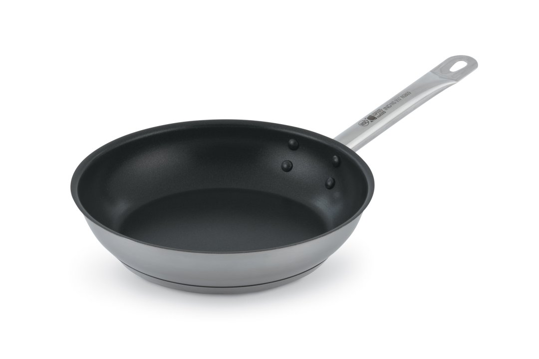 9 ½-inch Optio™ fry pan with nonstick coating