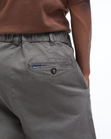 Pantaloni in tessuto stretch lavato dalla vestibilità comoda 