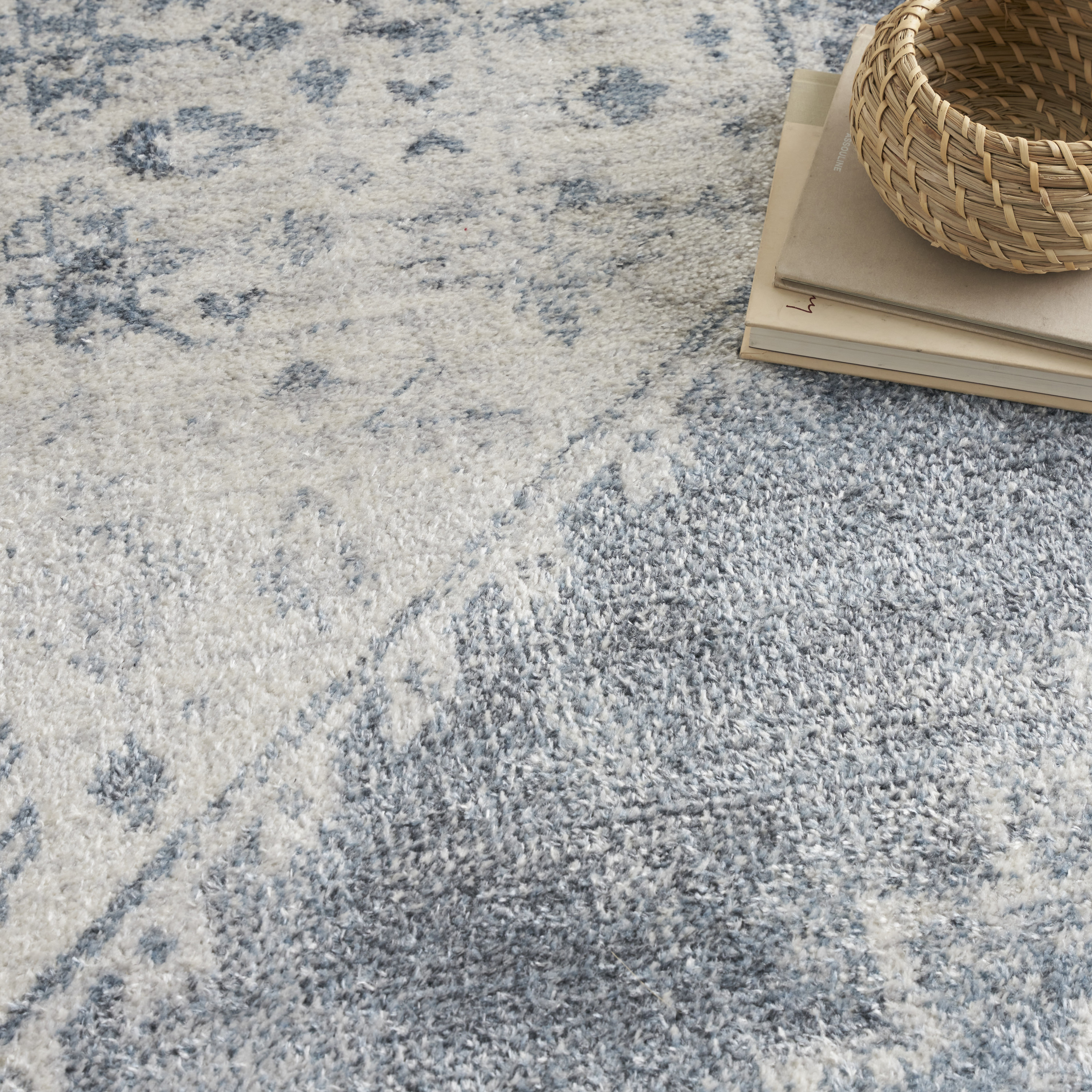 Nourison Astra Machine Washable 4' x Round Blue Ivory Vintage Indoor Rug