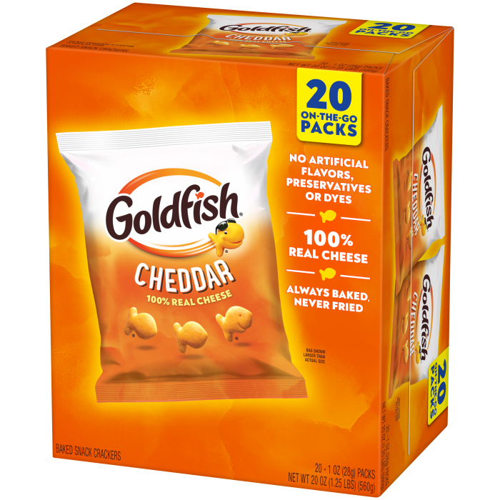 Goldfish® Cheddar Cheese Crackers, 1 oz, bag - Right Angle Image