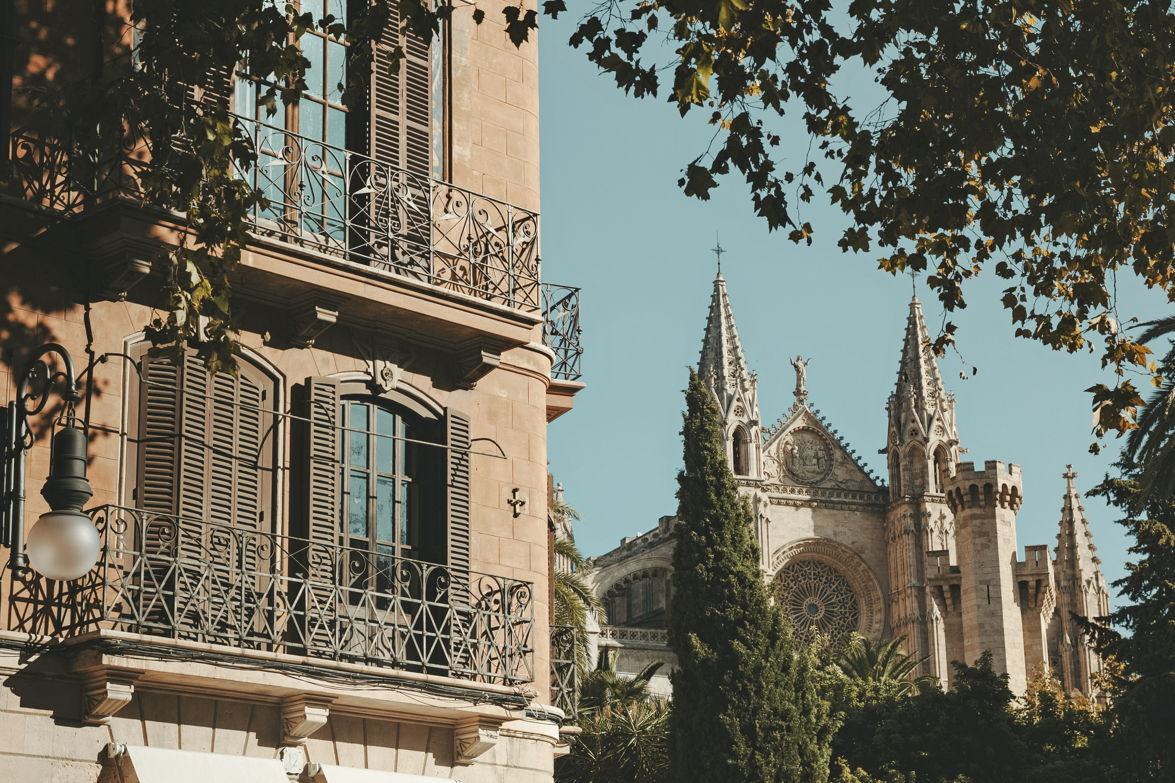 Barcelona → Civitavecchia (Rome) (16 nights)
