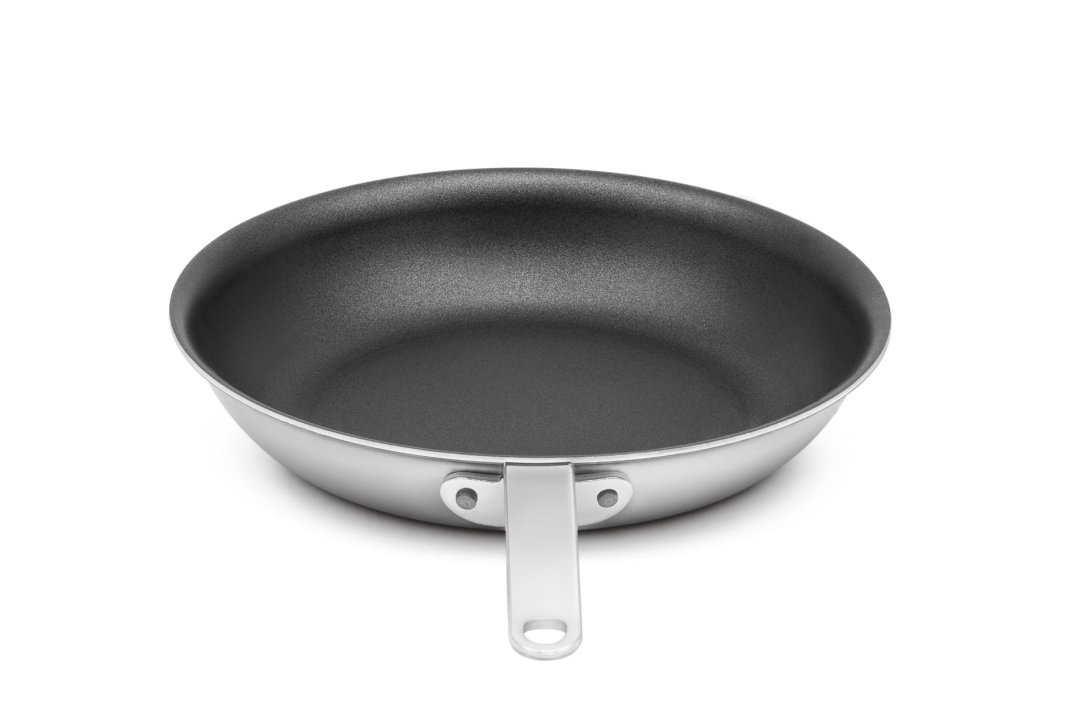 10-inch Tribute® 3-ply fry pan with CeramiGuard® II nonstick coating and plated handle