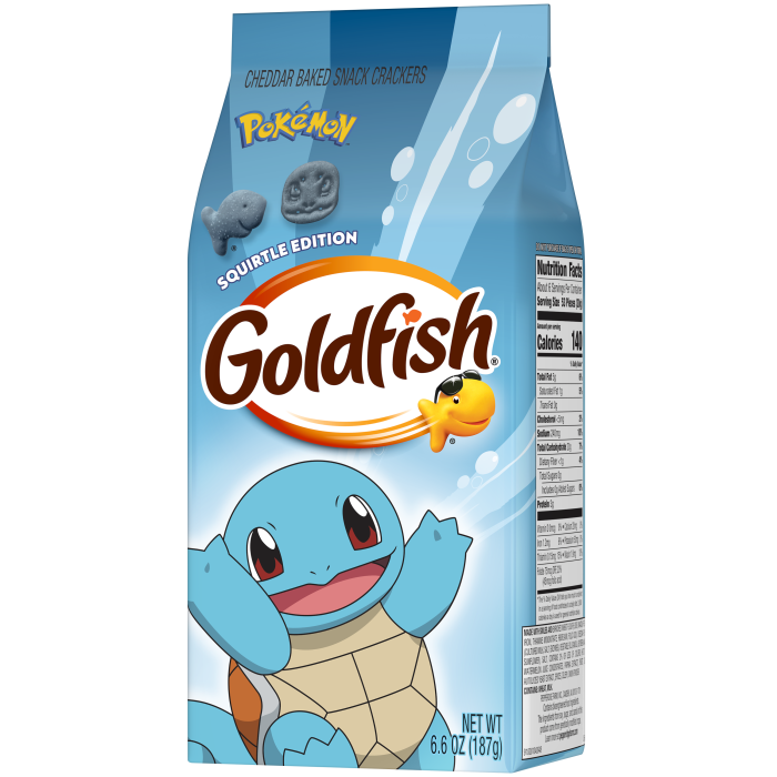 Goldfish® Pokémon Squirtle Cheddar Cheese Baked Snack Crackers, 6.6 oz, bag - Right Angle Image