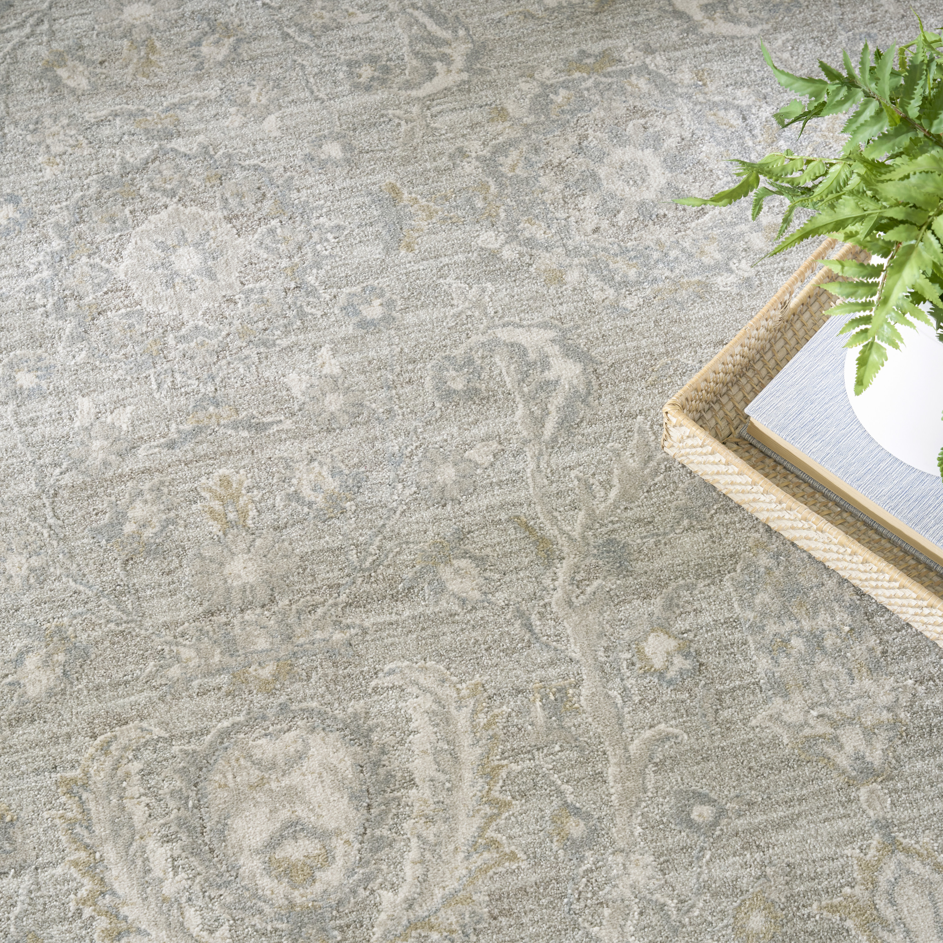 Nourison Envy 5'3" x 7'10" Grey Vintage Indoor Rug