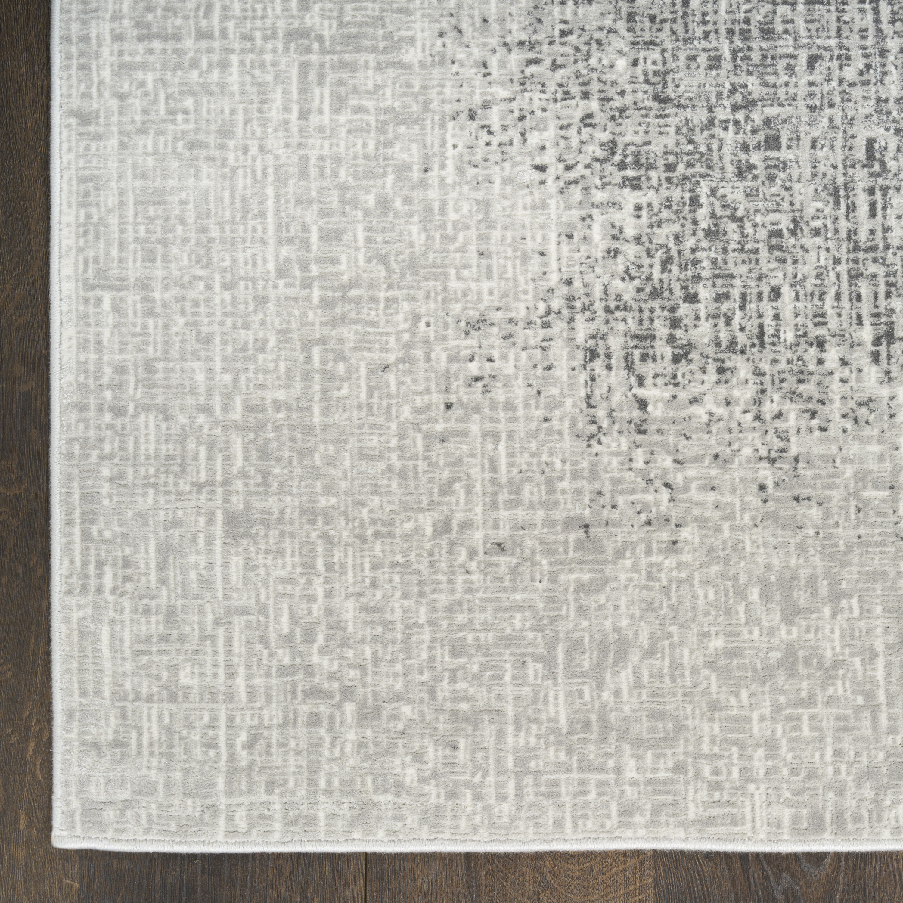 DKNY Grand Street 5'3" x 7'3" Light Grey Modern Indoor Rug
