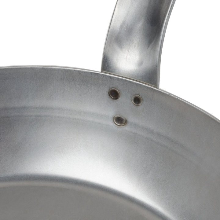 12 ½-inch carbon steel fry pan