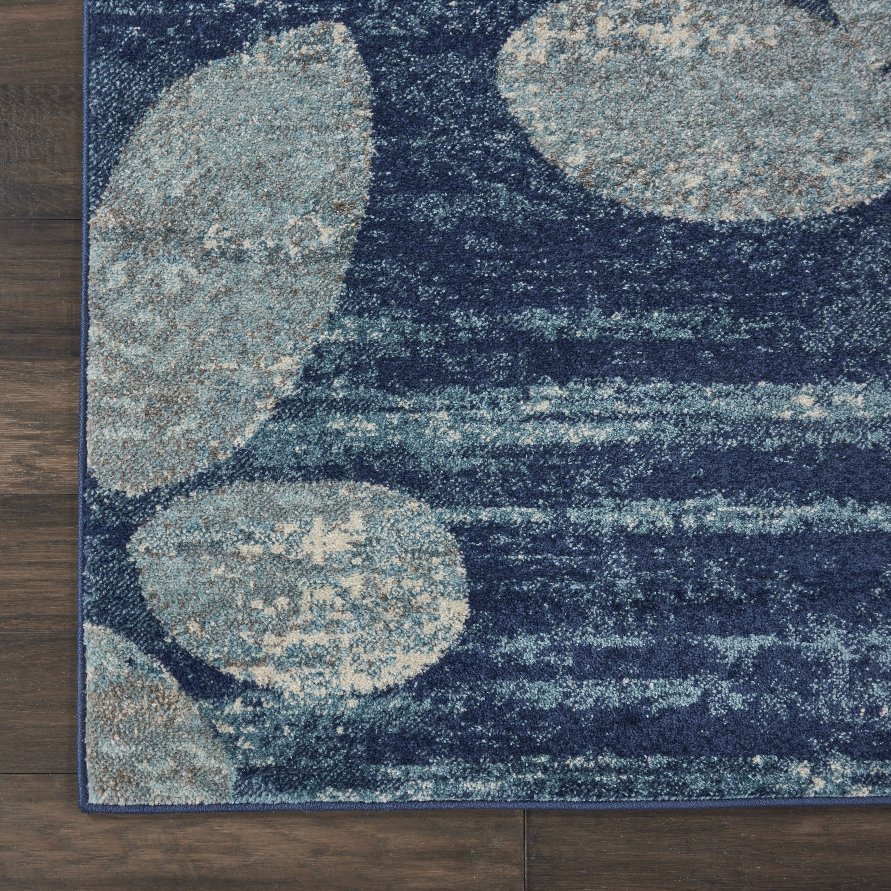 Nourison Tranquil 2'3" x 7'3" Navy/Light Blue Farmhouse Indoor Rug