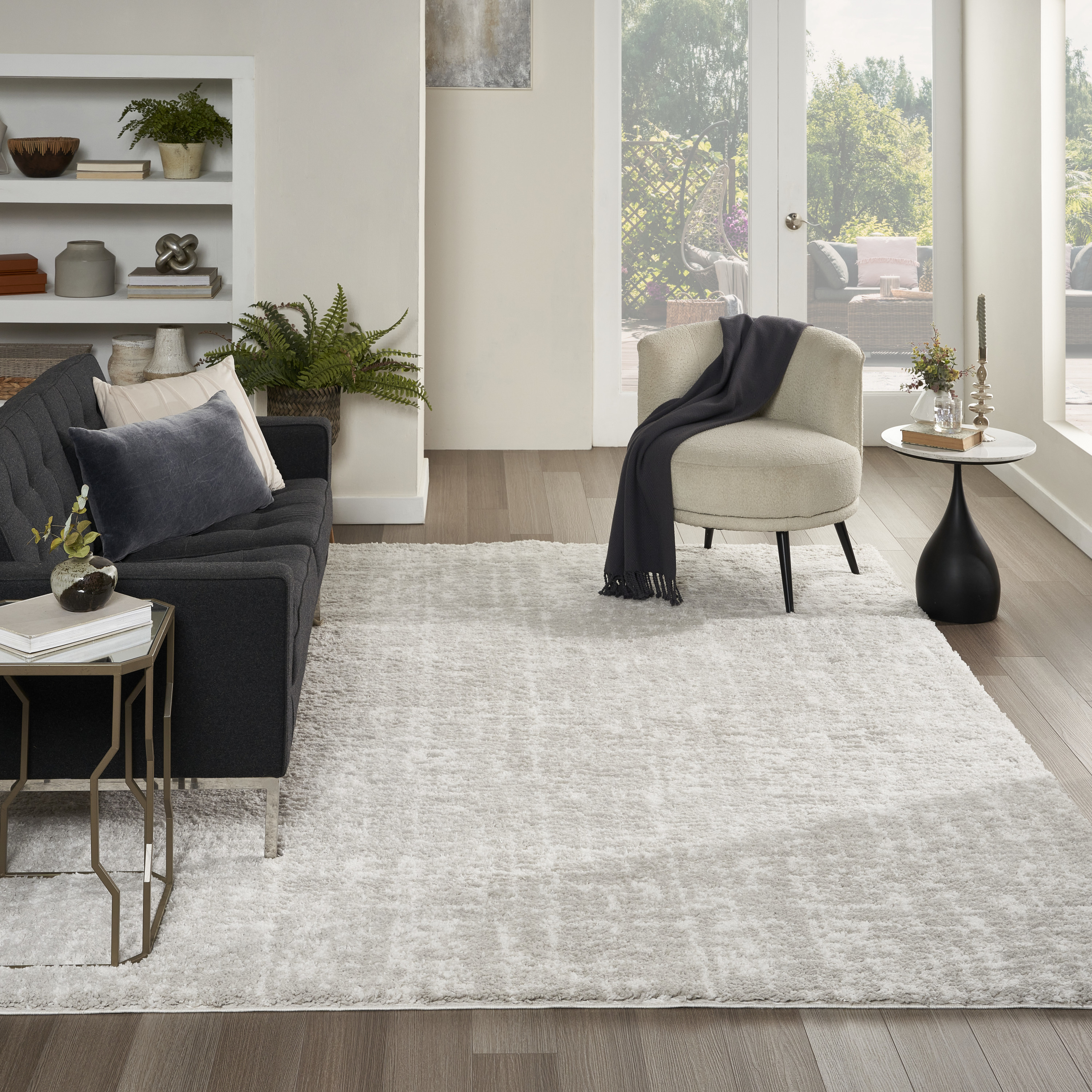 Nourison Modern Shag 7'10" x 9'10" Grey Ivory Modern Indoor Rug