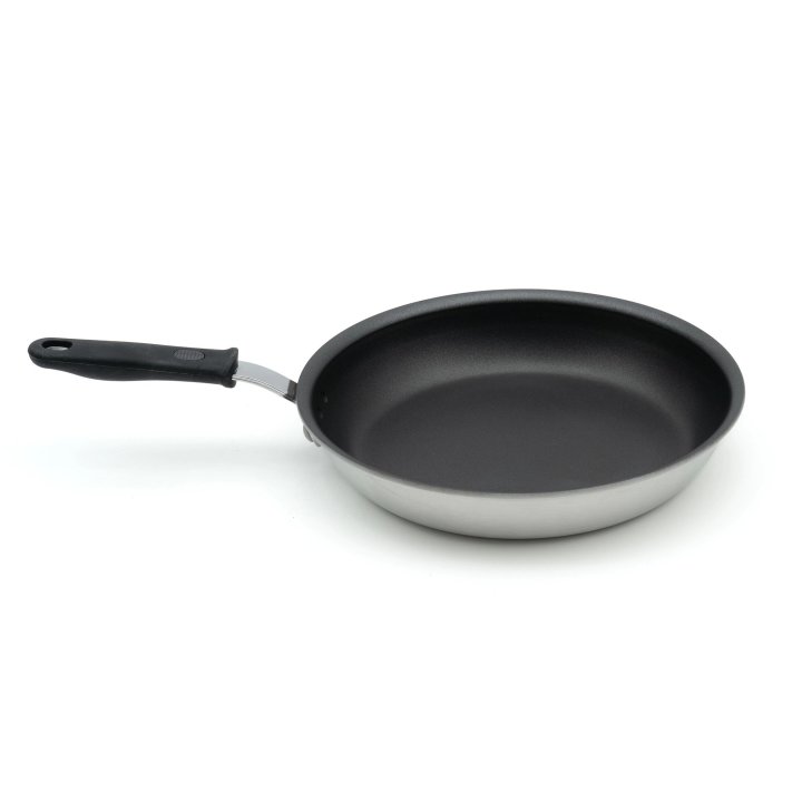 12-inch Wear-Ever® rivetless fry pan with CeramiGuard® II nonstick coating and silicone handle