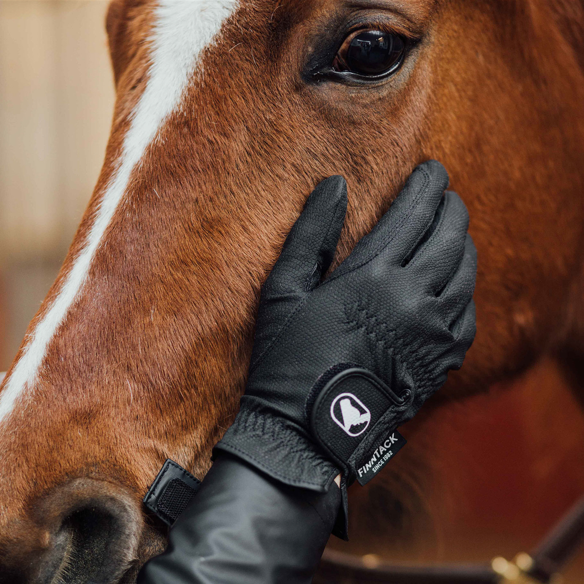 Finntack Pro Orlando Synthetic Leather Gloves