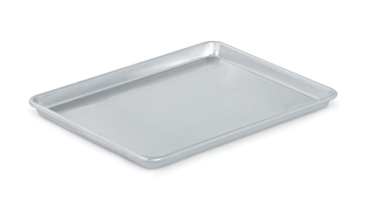 Half-size Wear-Ever® heavy-duty aluminum sheet pan with natural finish