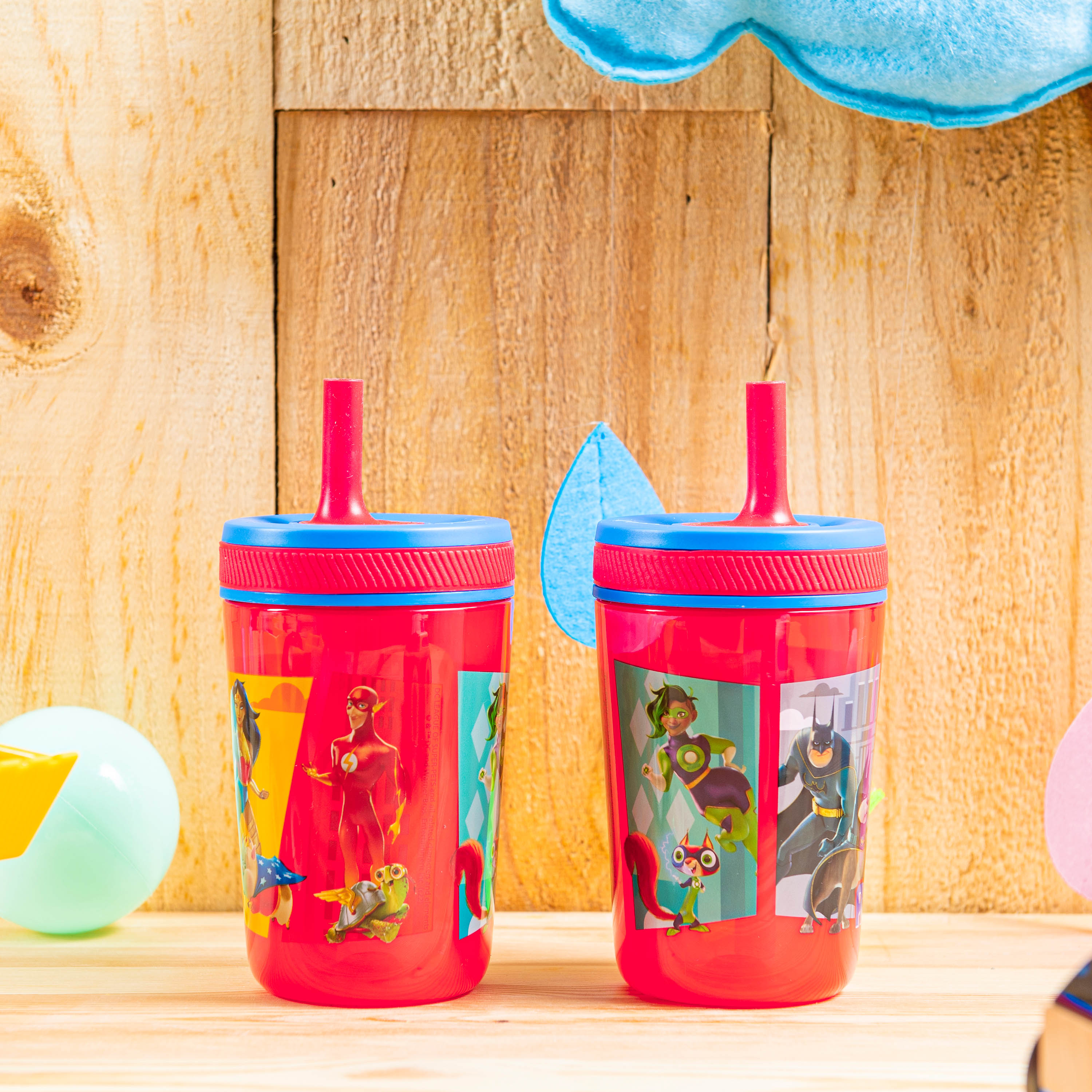 DC League of Super-Pets 15  ounce Plastic Tumbler with Lid and Straw, Superman and Krypto, 2-piece set slideshow image 3