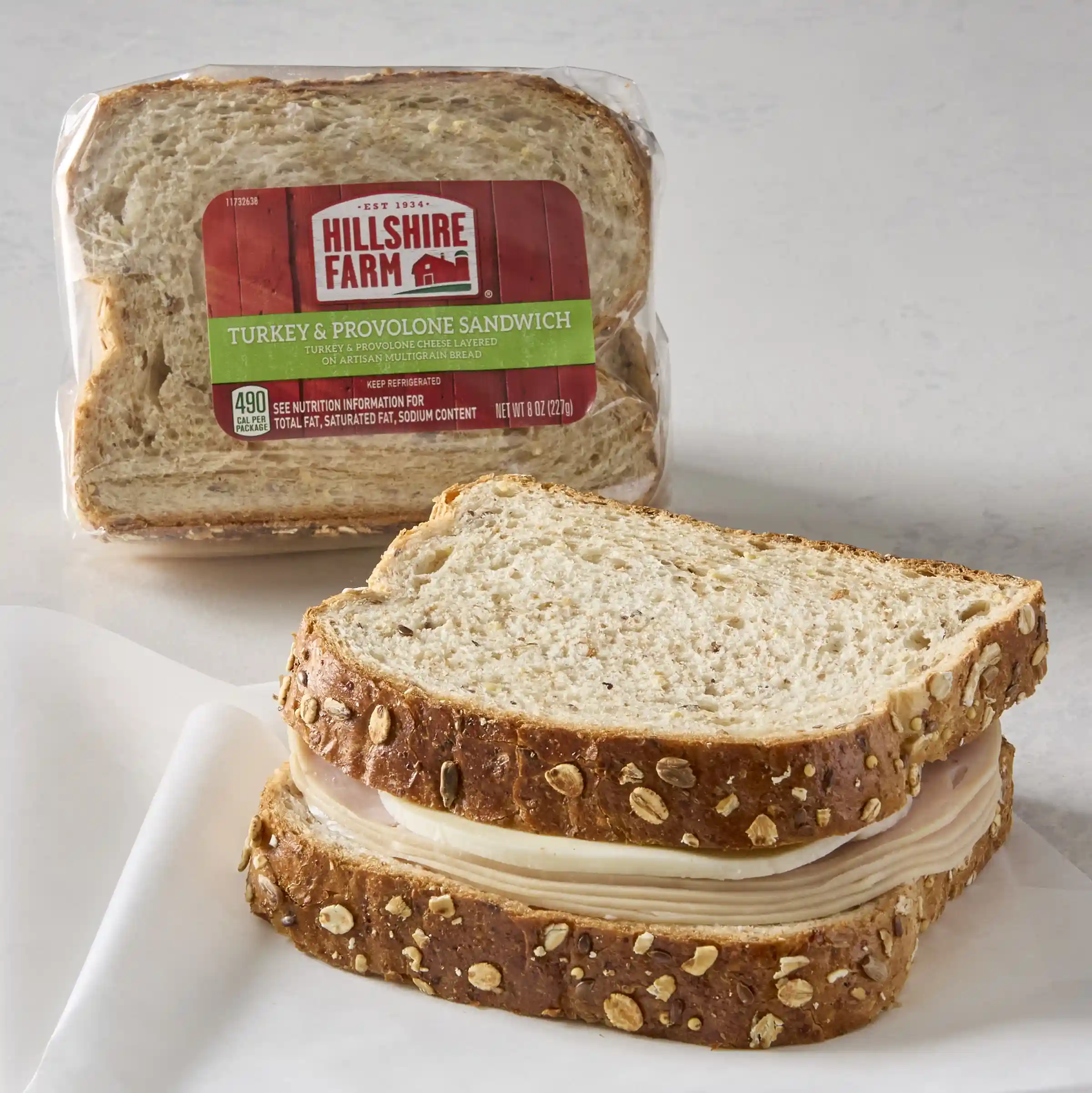 Hillshire Farm® Turkey & Provolone Classic Sandwich https://images.salsify.com/image/upload/s--mNPlKqB5--/q_25/pl1lkwshx4qhwsrccxnd.webp
