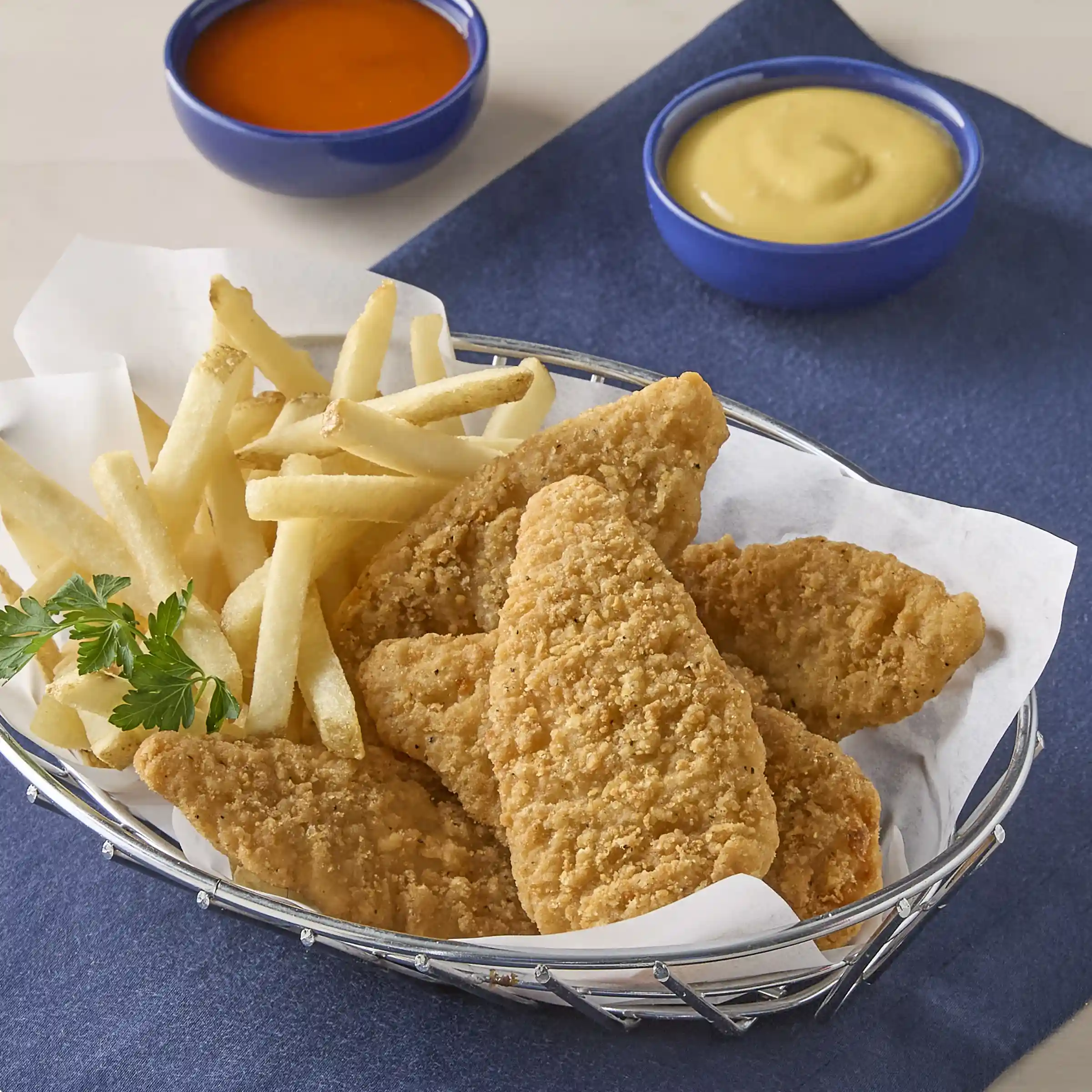 Tyson® Uncooked Breaded Homestyle Select Cut Chicken Tenders https://images.salsify.com/image/upload/s--jSxTYGKN--/q_25/9df544245dca4af43a1a0c84fbaf5815bc4196b7.webp