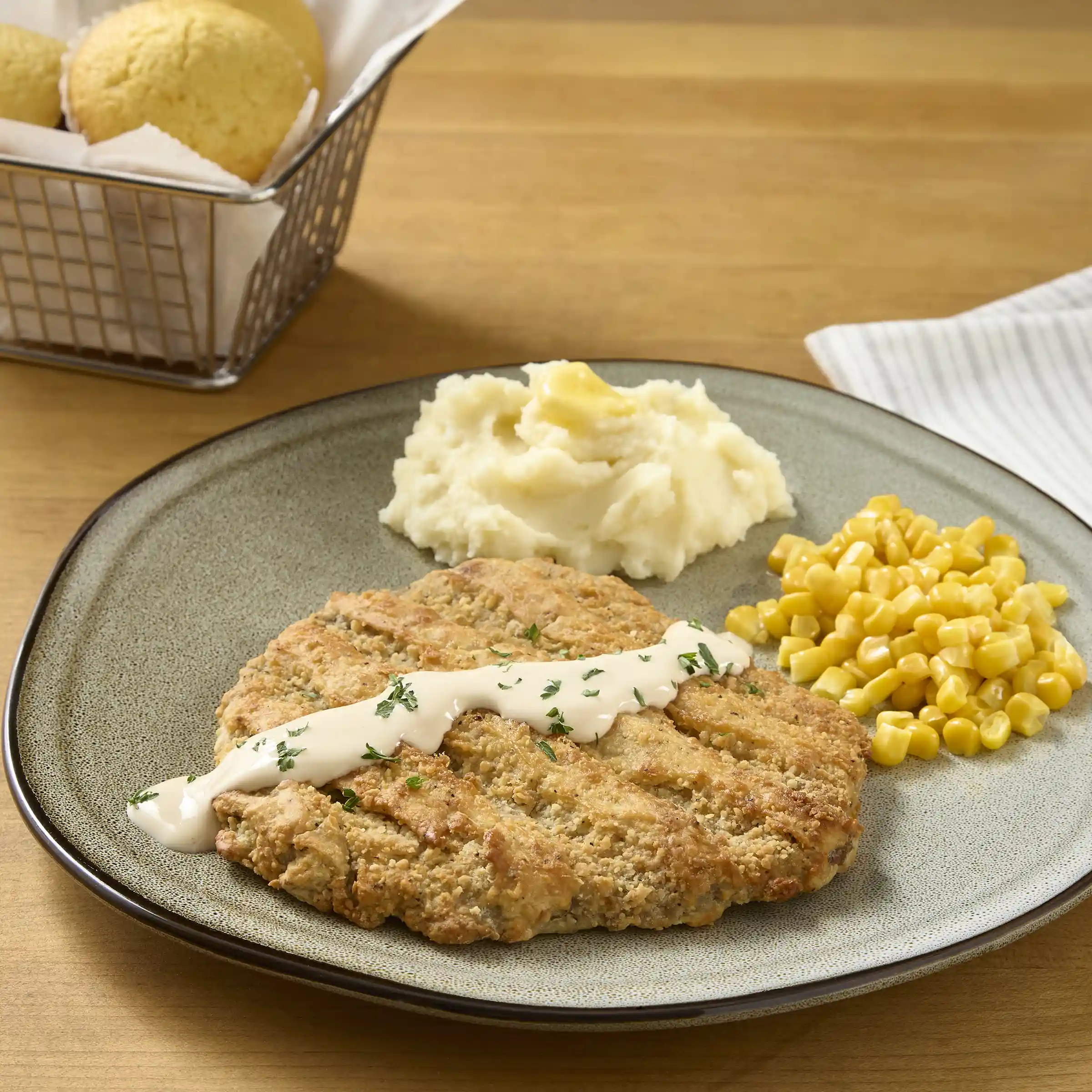 AdvancePierre™ Gold Label Exclusive Cut® Whole Muscle Raw Breaded Texas Style Country Fried Beef Steak Fritters, 8 oz https://images.salsify.com/image/upload/s--qryPhIZG--/q_25/wzo9w0jrl33gjwa8hzbu.webp