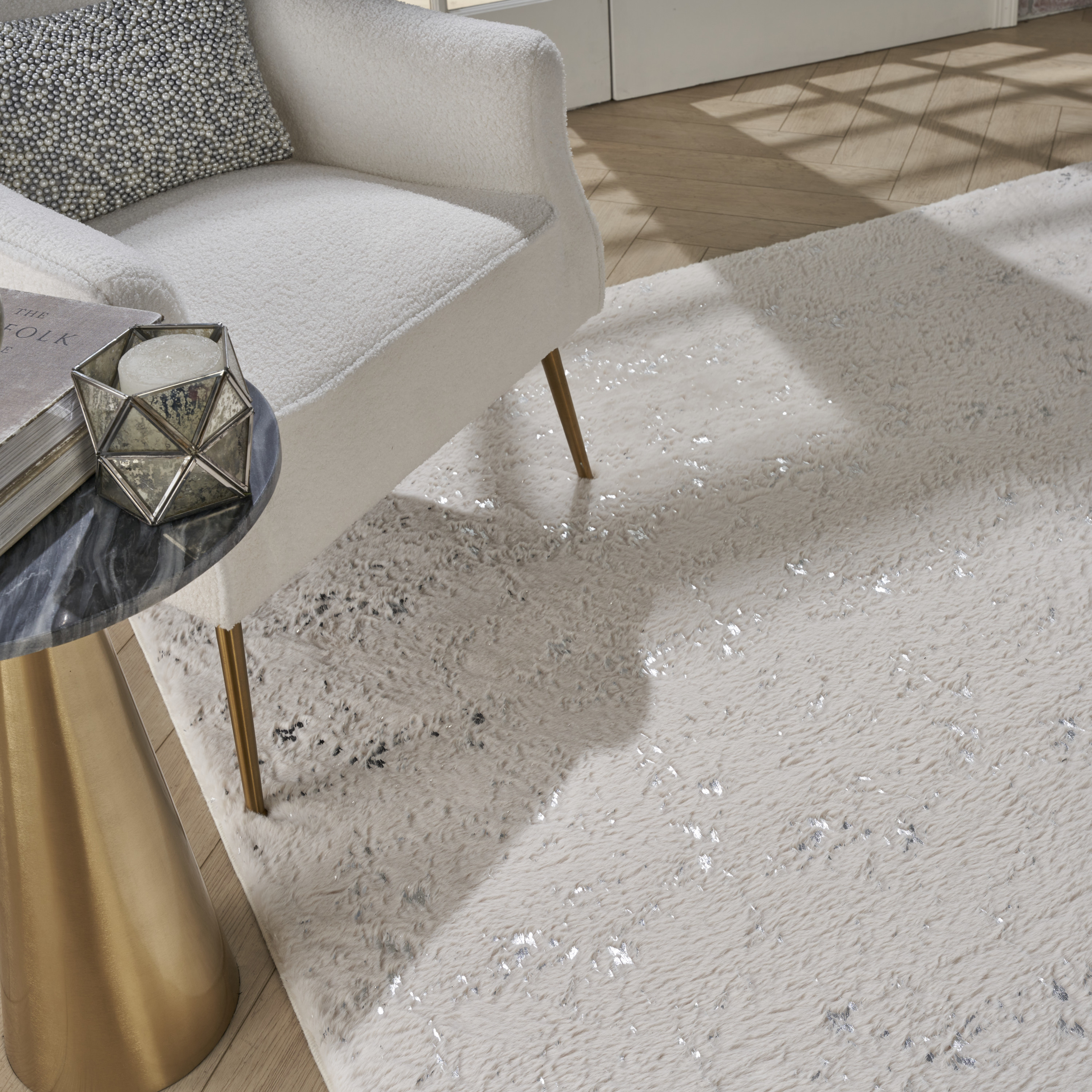 Nourison Cozy Shimmer 7'9" x 9'9" Ivory Silver Glam Indoor Rug