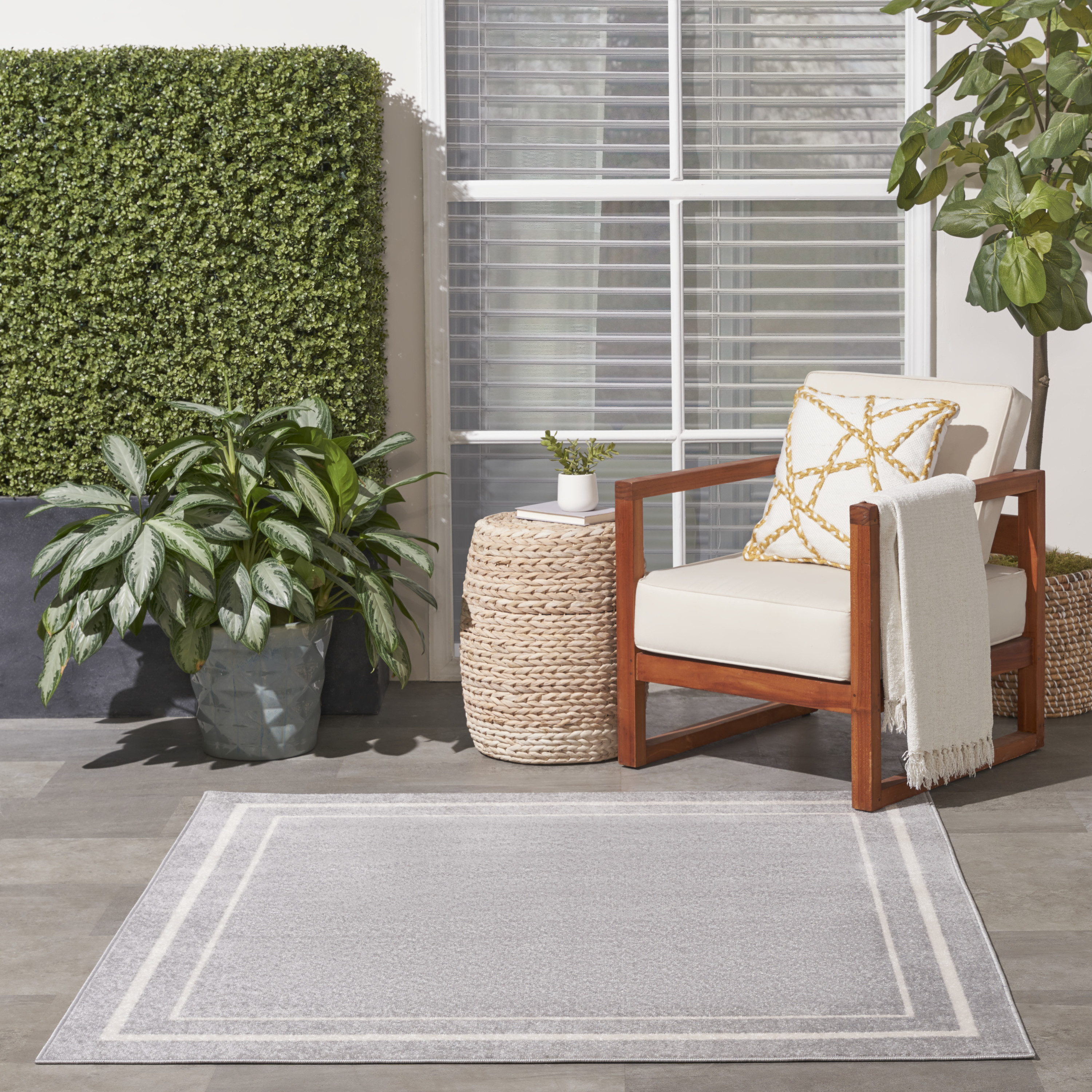 Nourison Nourison Essentials 5' x Square Grey Ivory Contemporary Rug