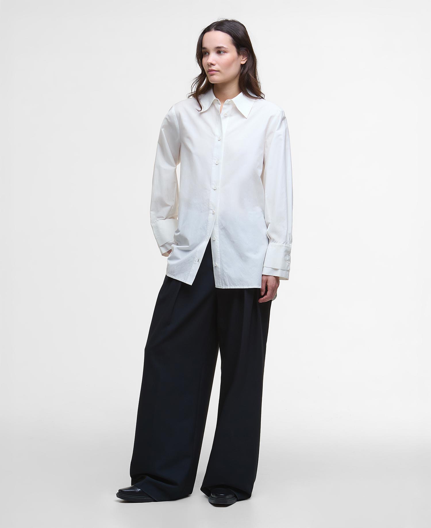 Evette Relaxed Shirt image number 1