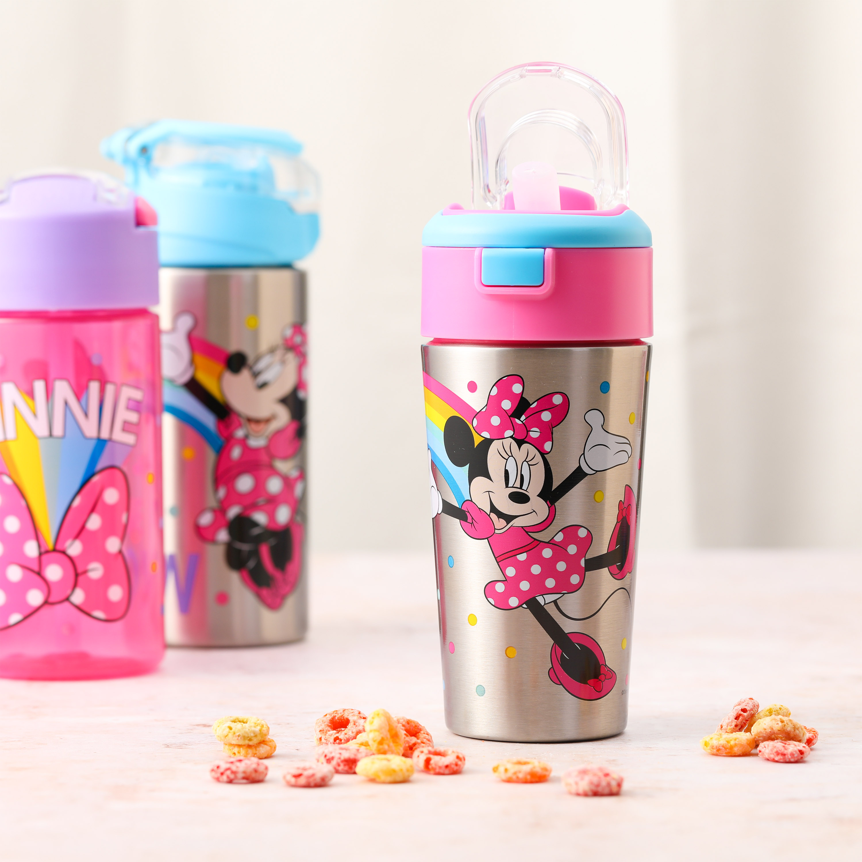 Disney 12 ounce Vacuum Insulated Reusable Stainless Steel Water Bottle, Minnie Mouse slideshow image 2