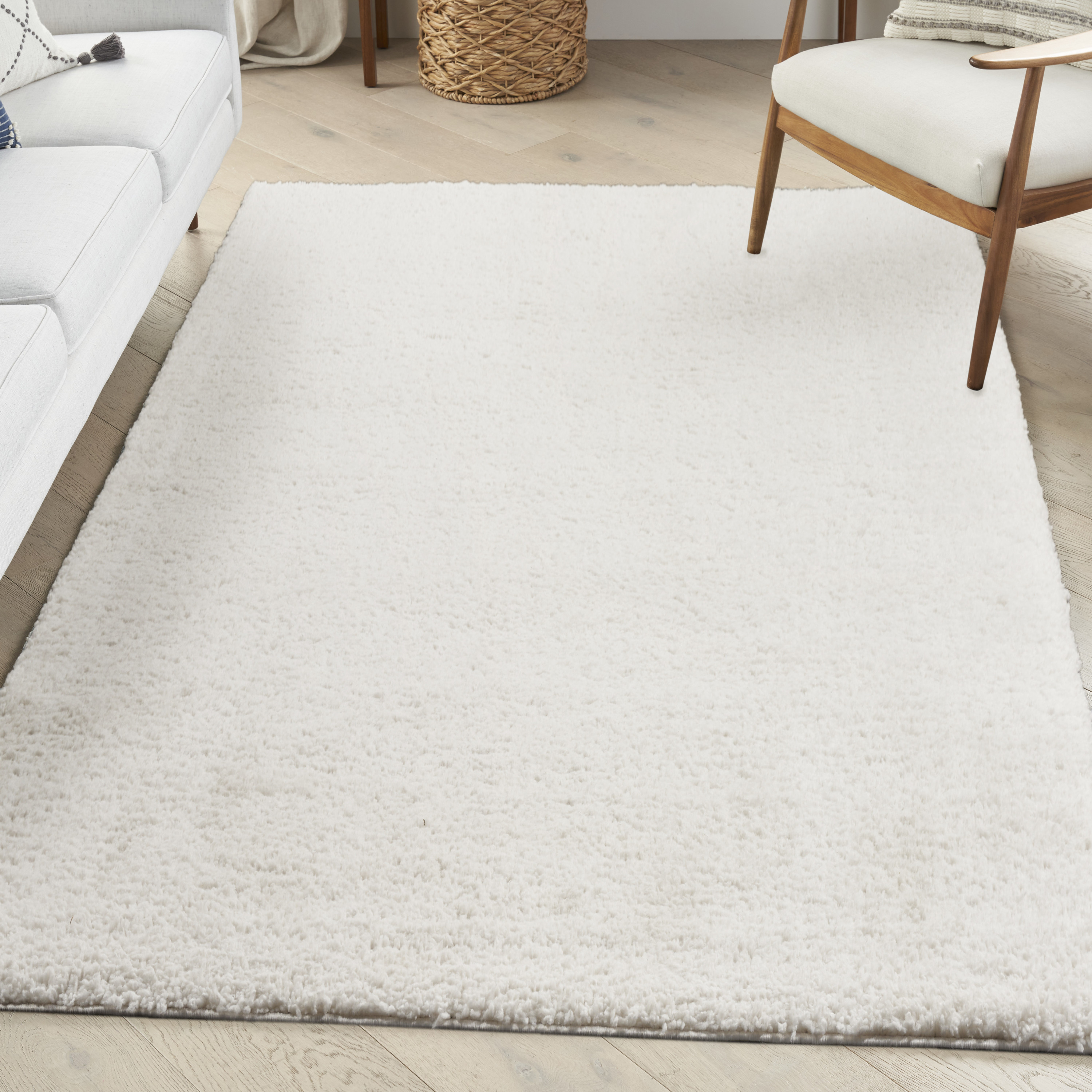 Nourison Modern Shag 5'3" x 7' Ivory Modern Indoor Rug