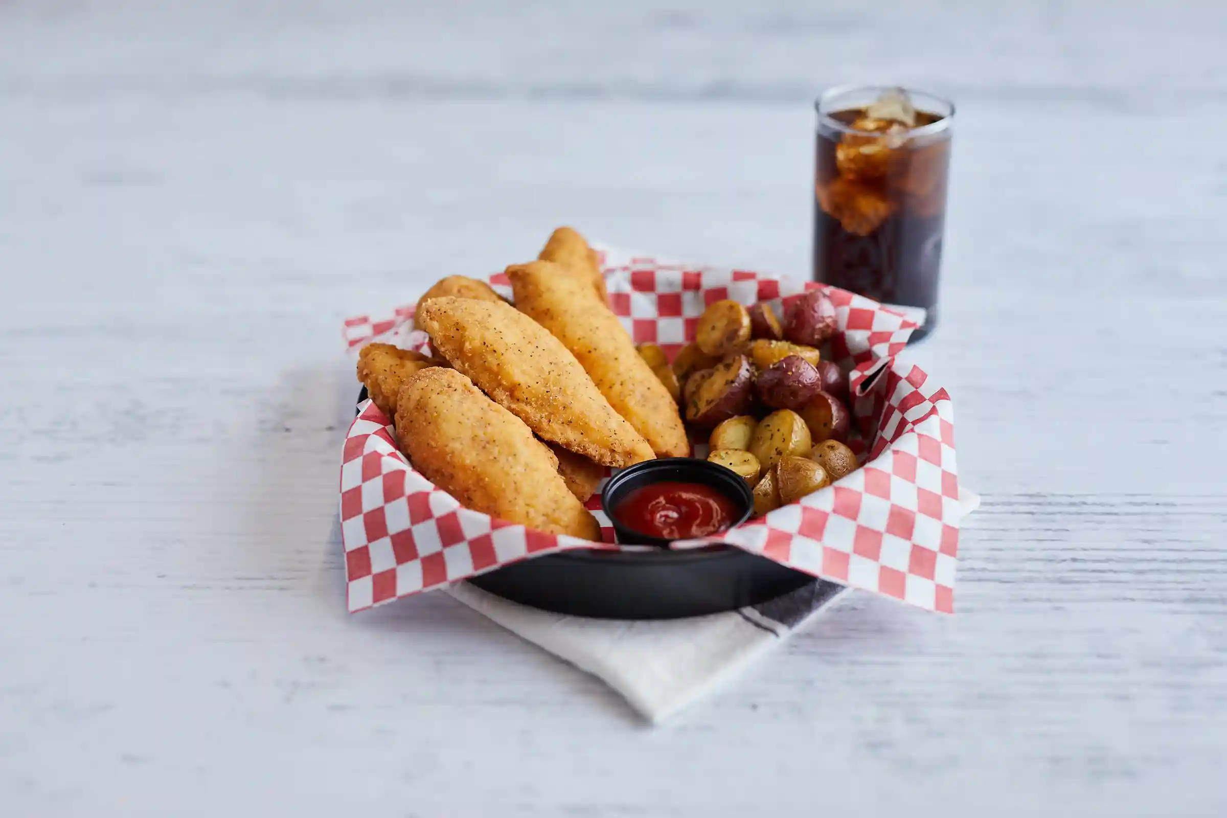 Tyson® Ideal Tenders® Uncooked Breaded Select Cut Chicken Tenders https://images.salsify.com/image/upload/s--gaNsTu-k--/q_25/mvmnnfnct7avc8fi0b00.webp