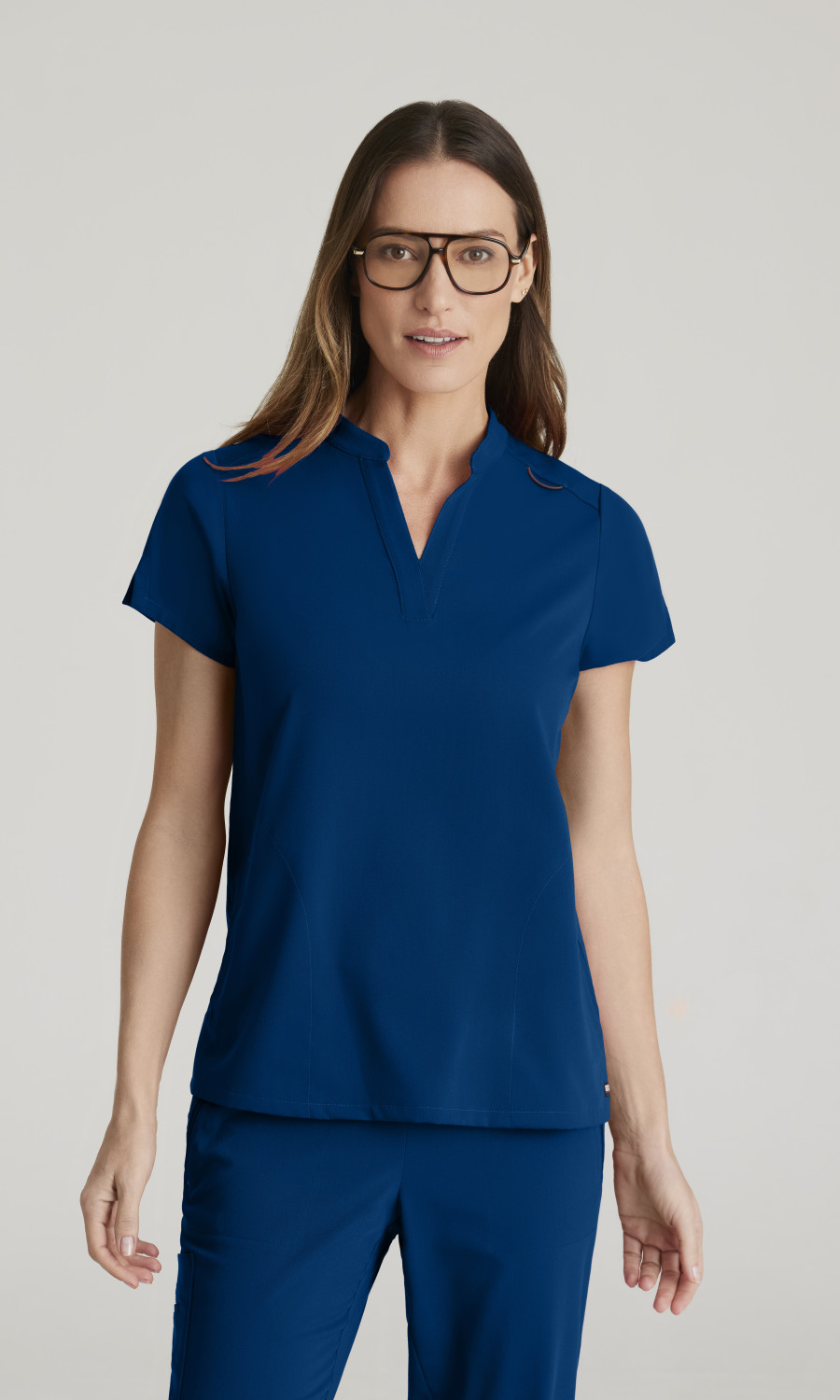Avery 3-Pocket V-Neck Scrub Top